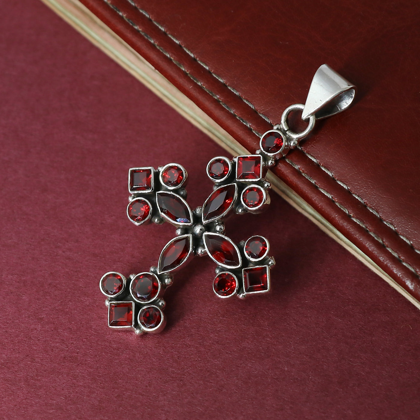 Classic Garnet Pendent