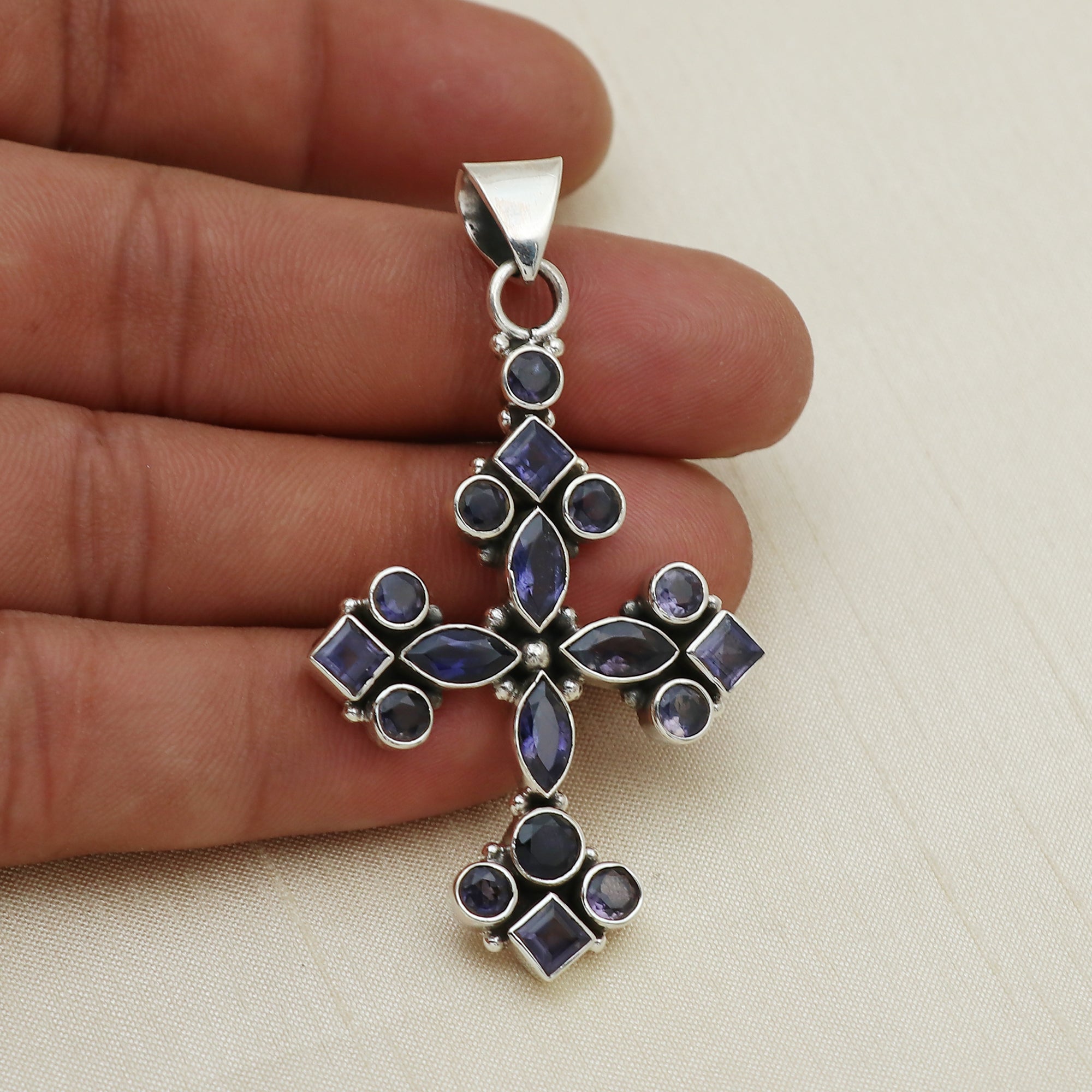 Classic Iolite pendent