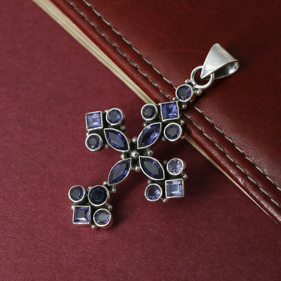 Classic Iolite pendent