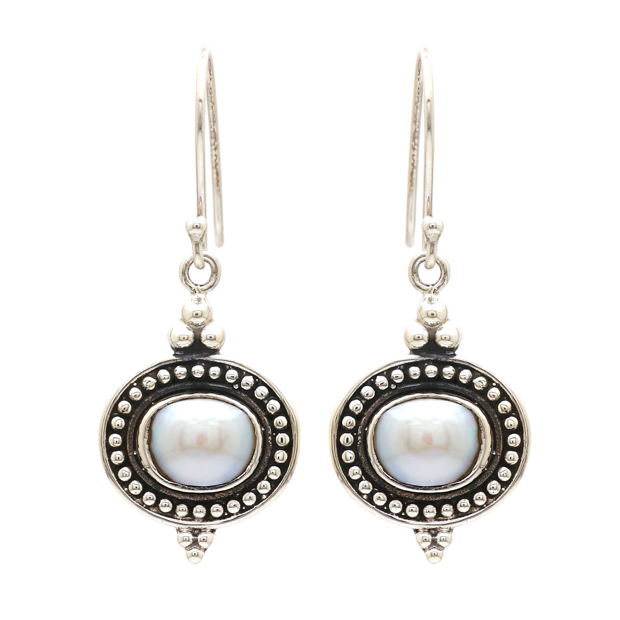 Aayana Pearl Earring