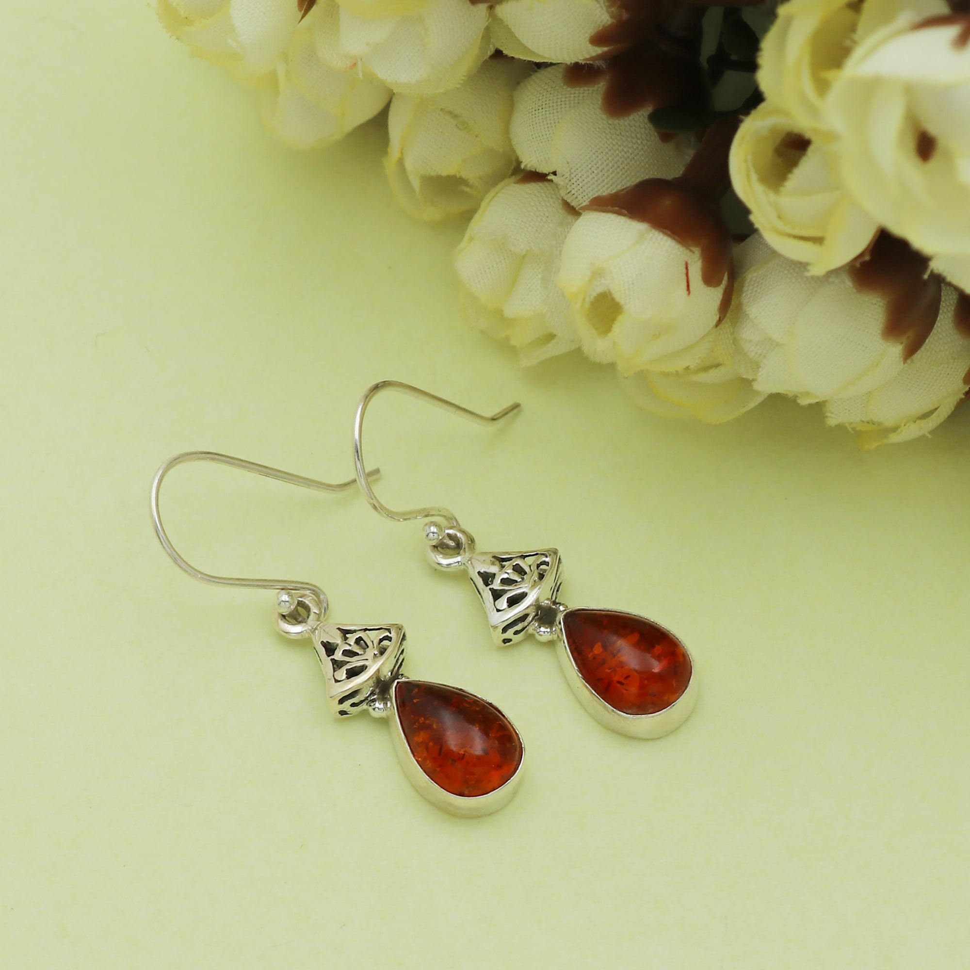 Taara Amber Earring