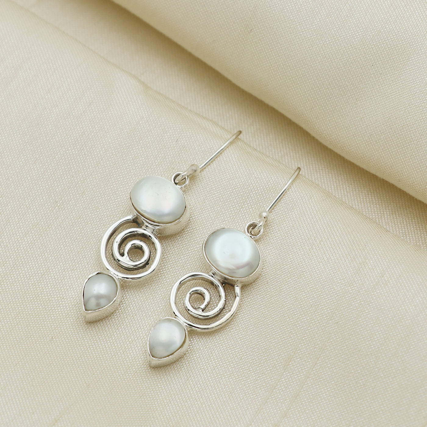 Mizoya Pearl Earring