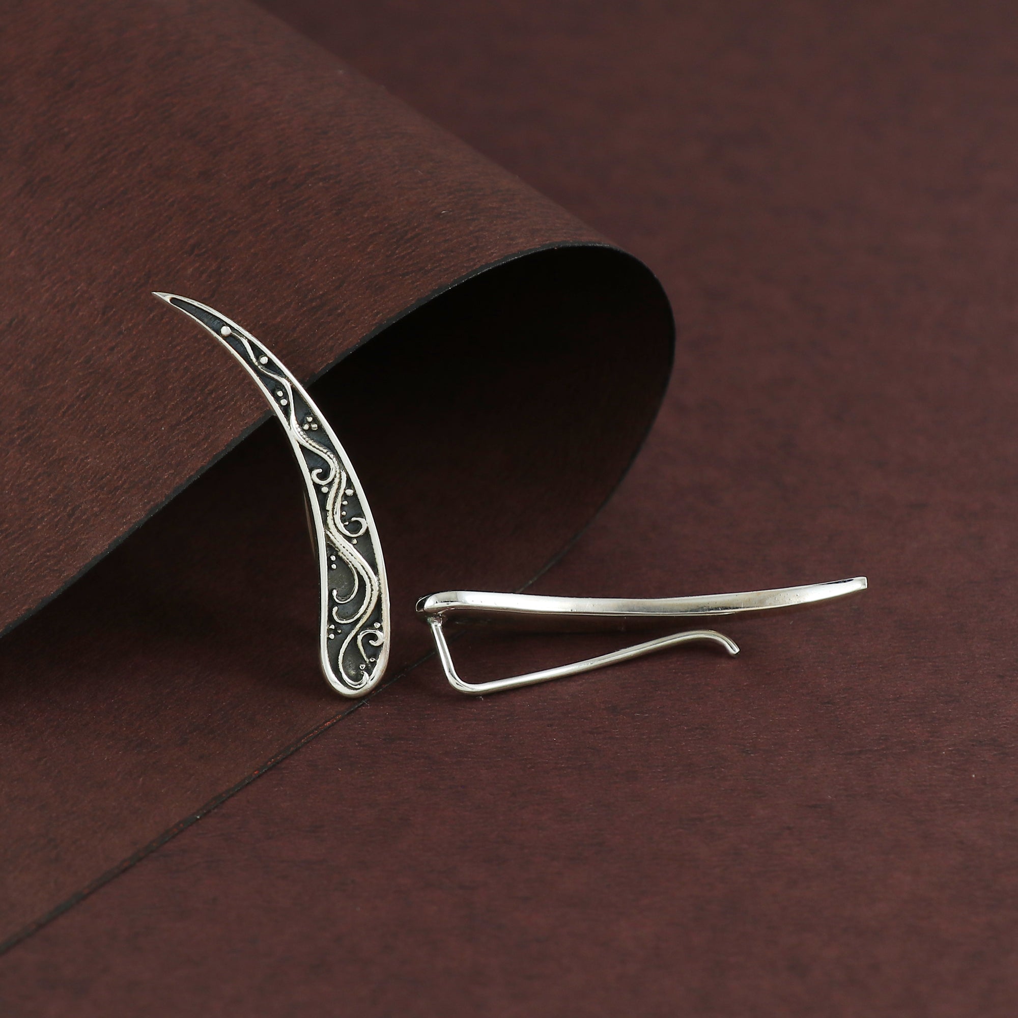 Plain Designer Long Earcrawlers