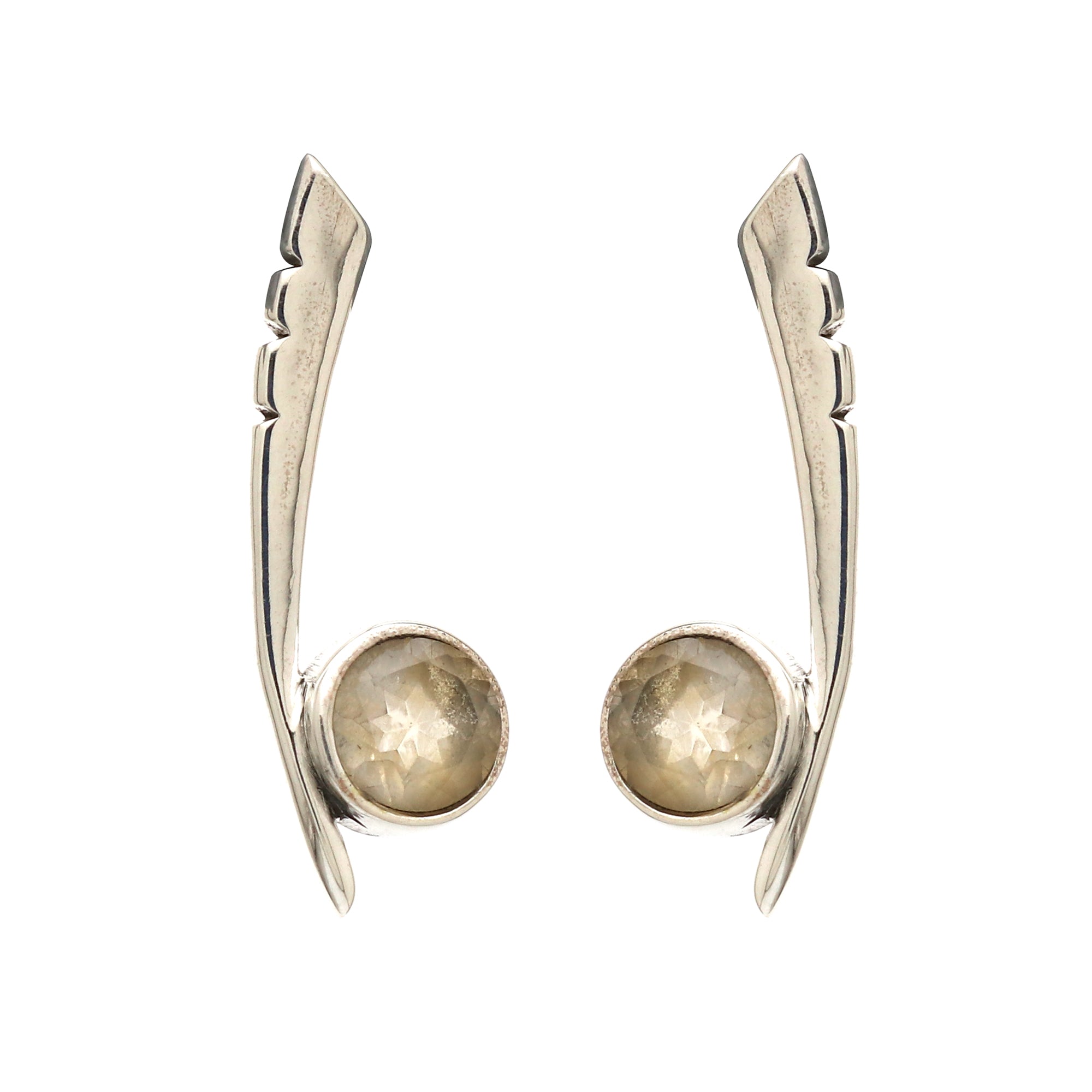 Curvy Studs