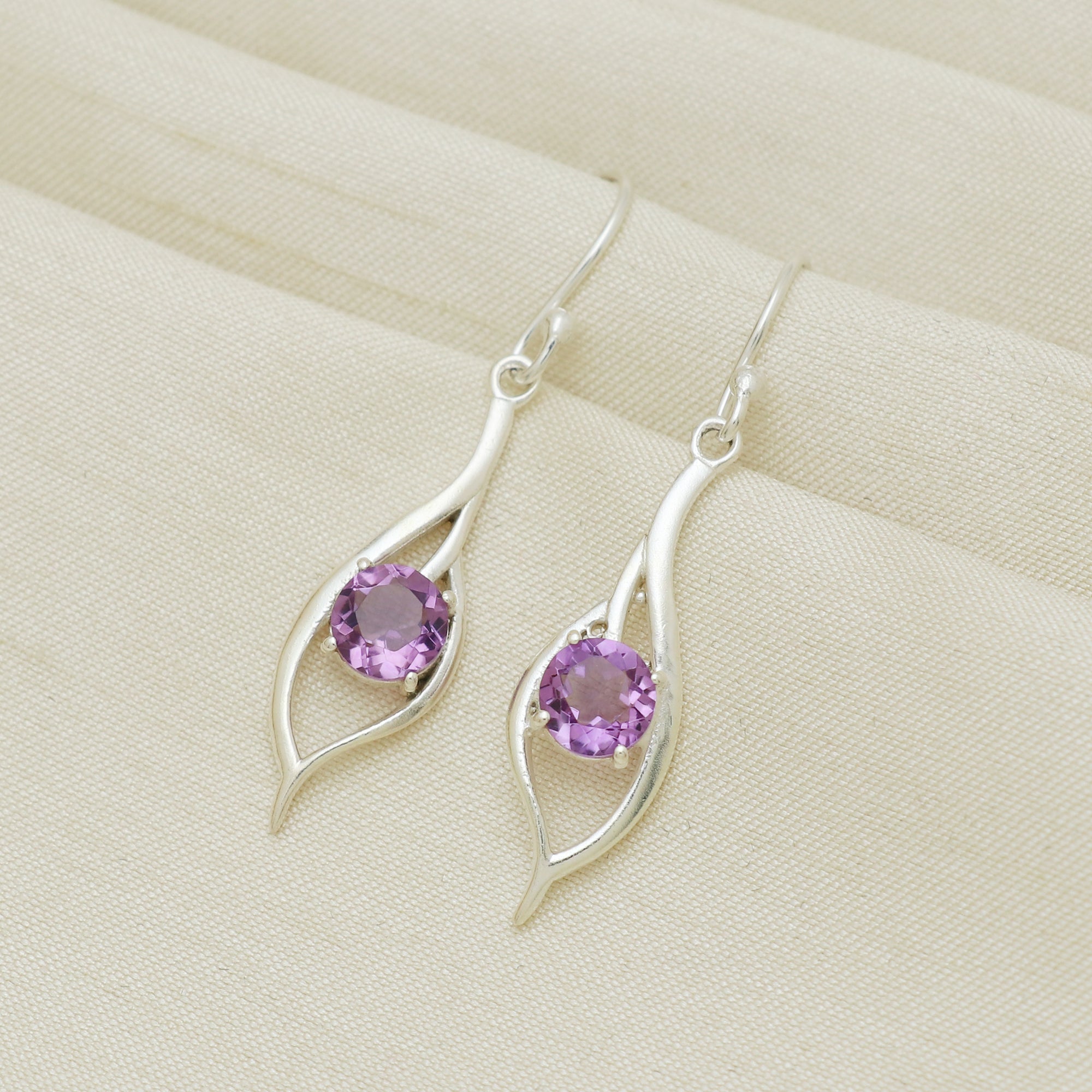 Dainty Earring