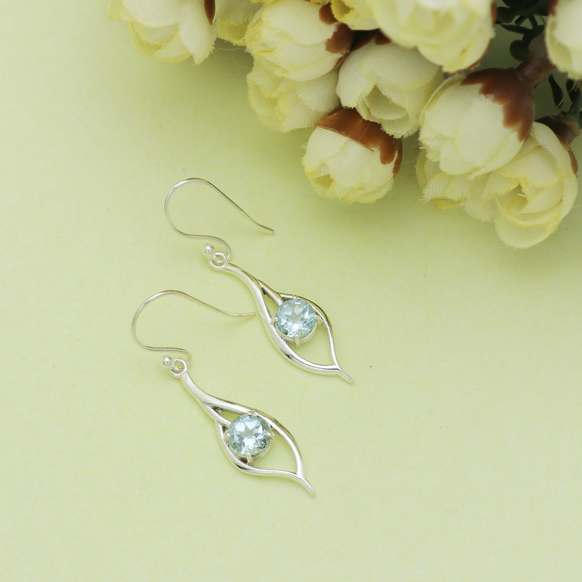 Dainty Earring