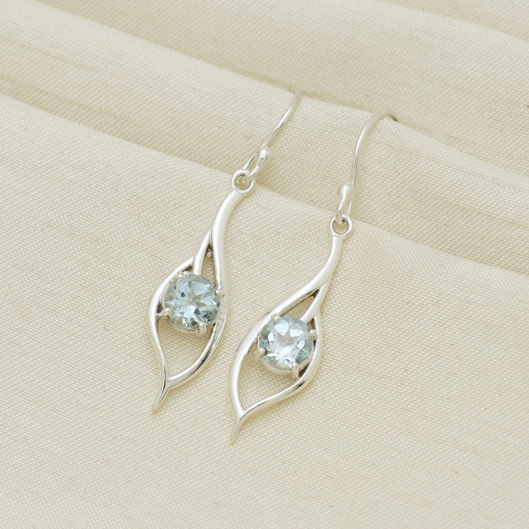 Dainty Earring