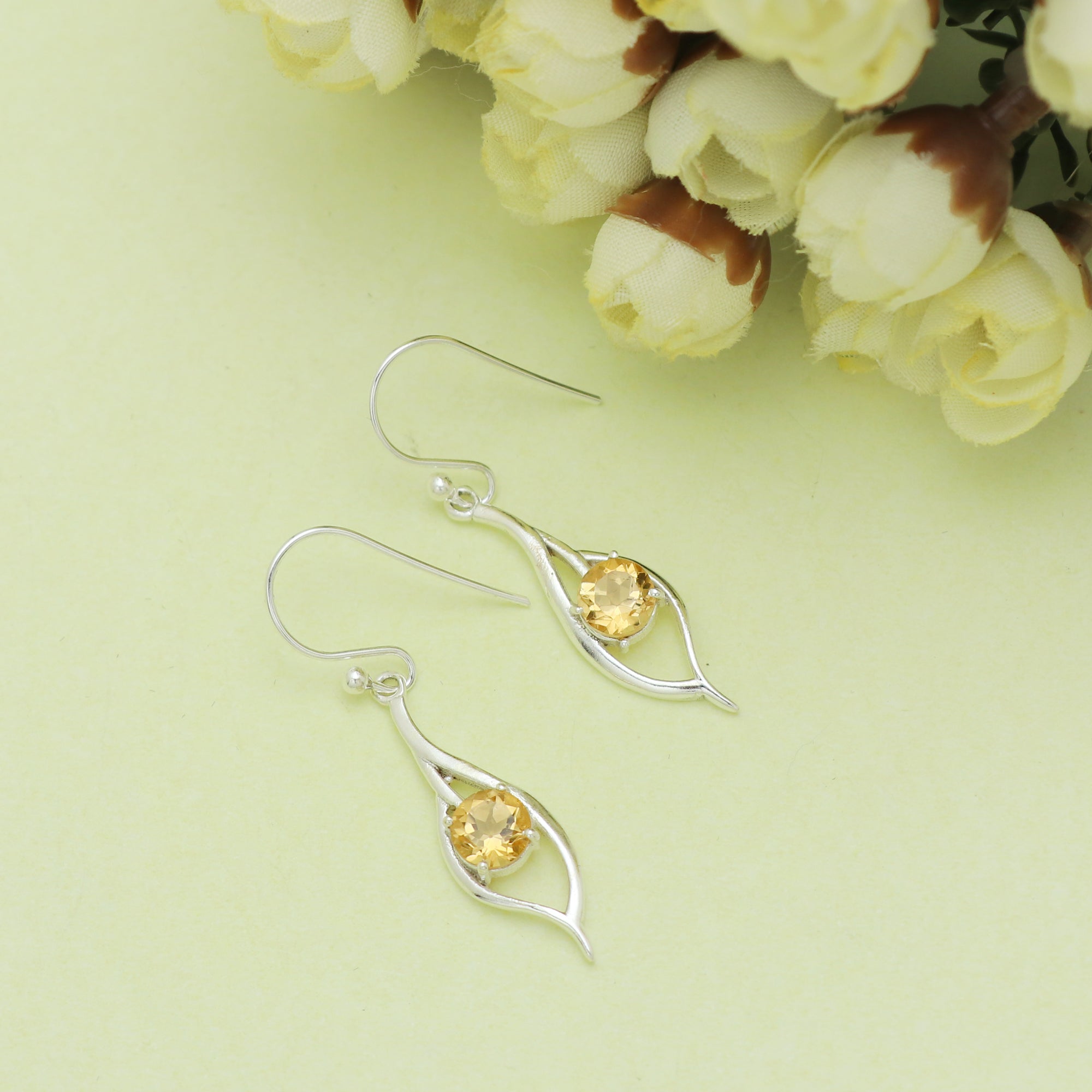 Dainty Earring