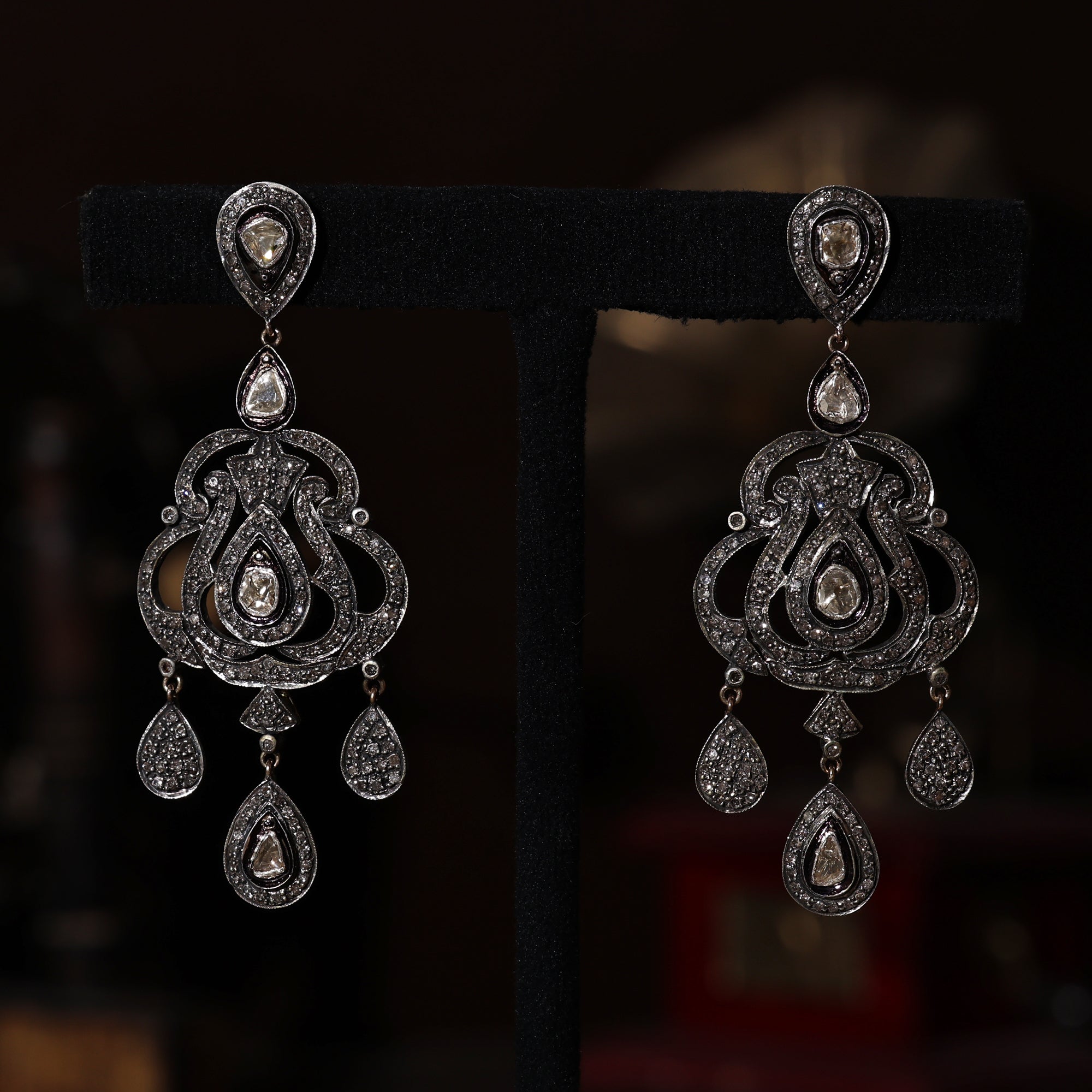Crown & Crimson Cameos