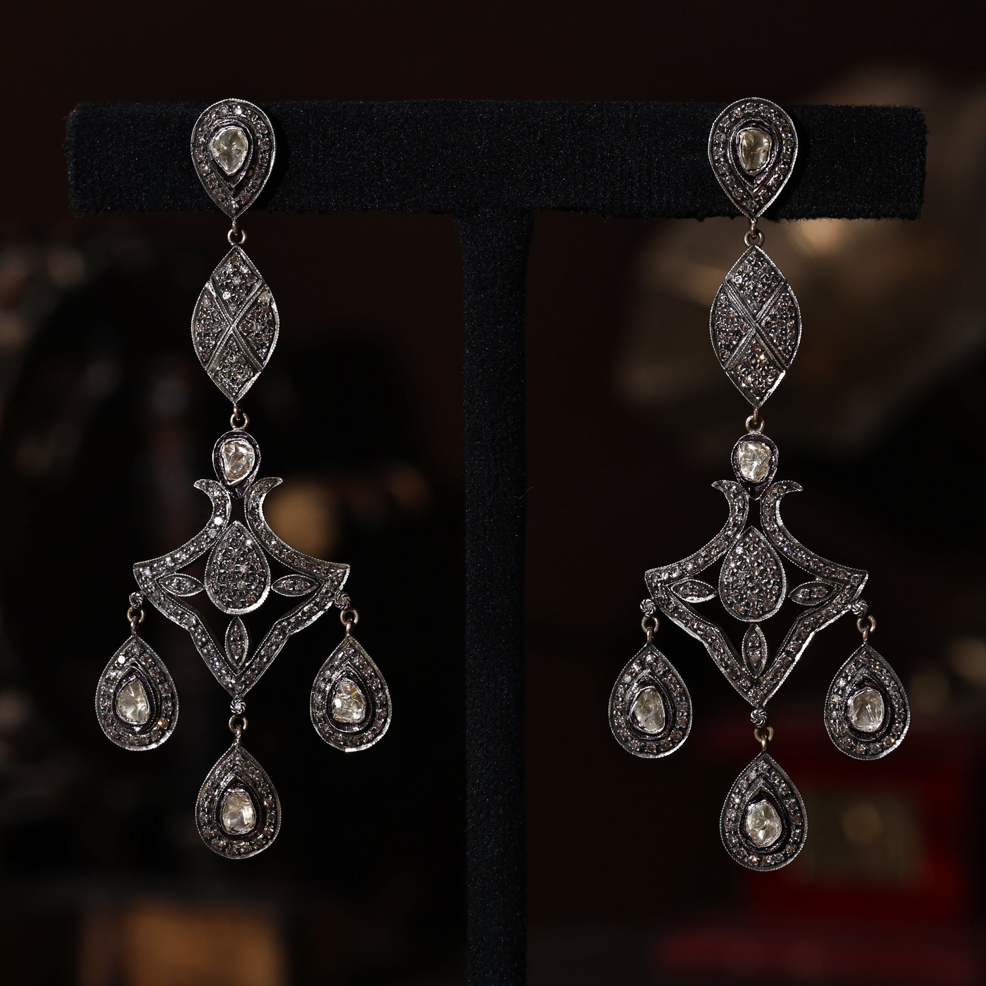 Nocturnal Lace Teardrops