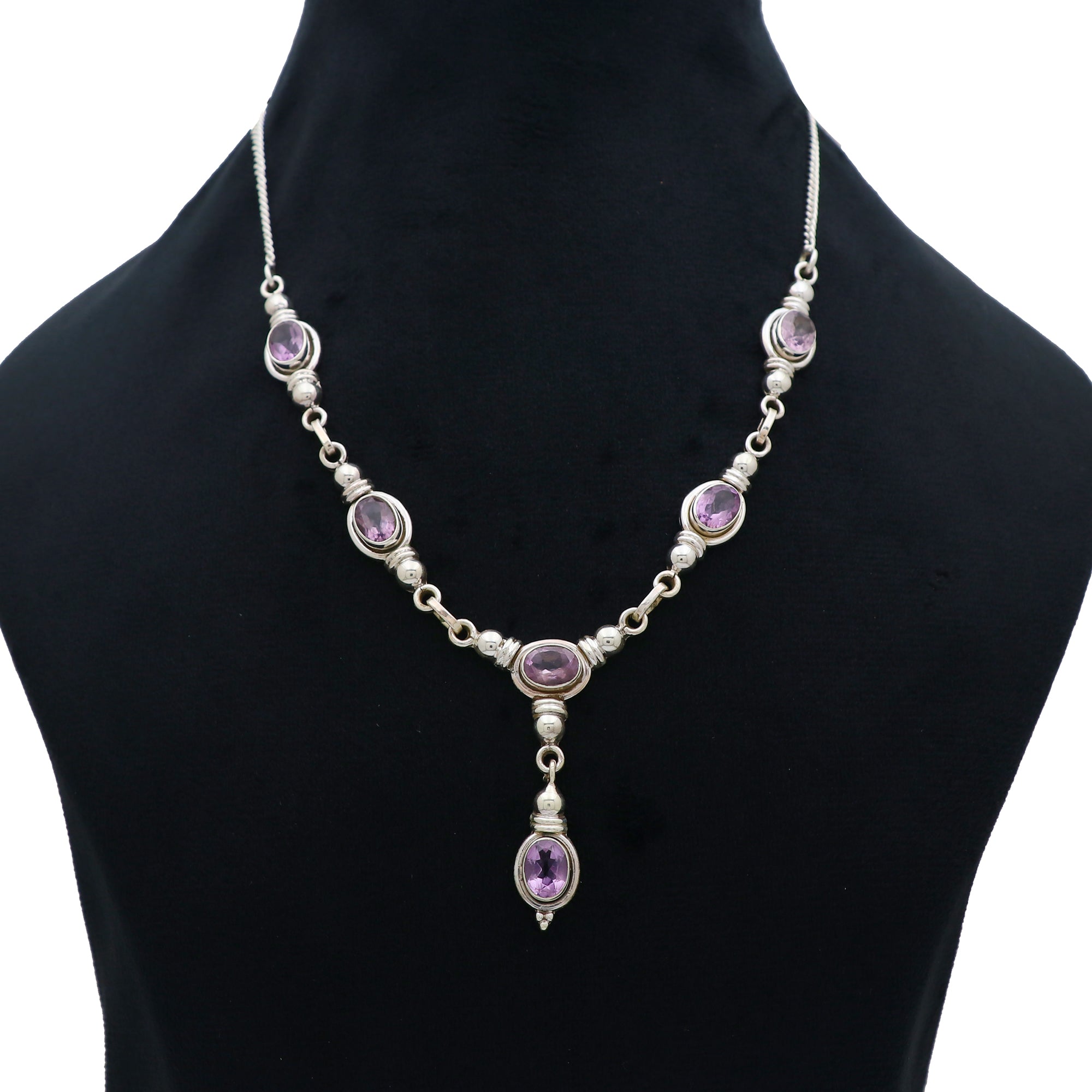 Dibru Necklace