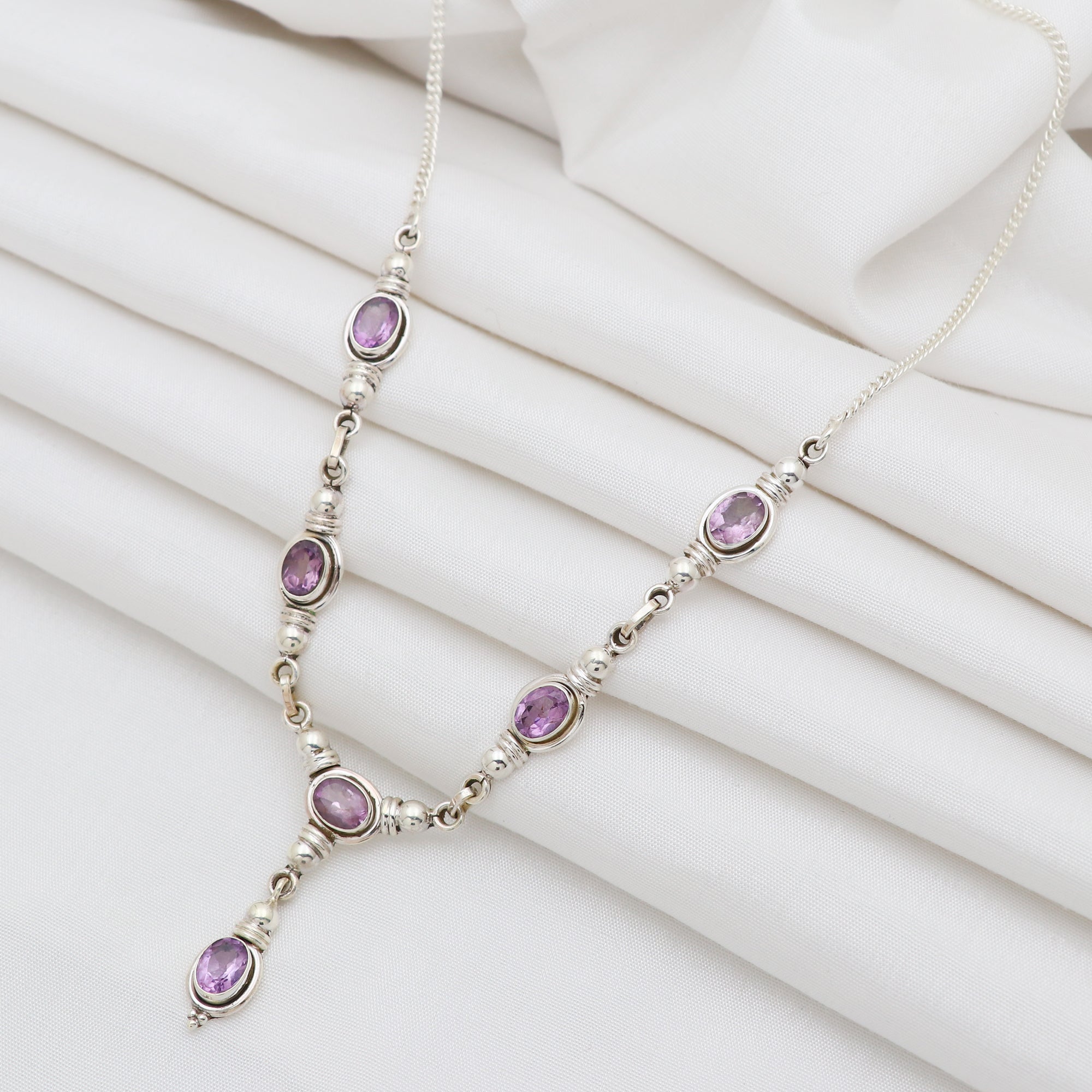 Dibru Necklace