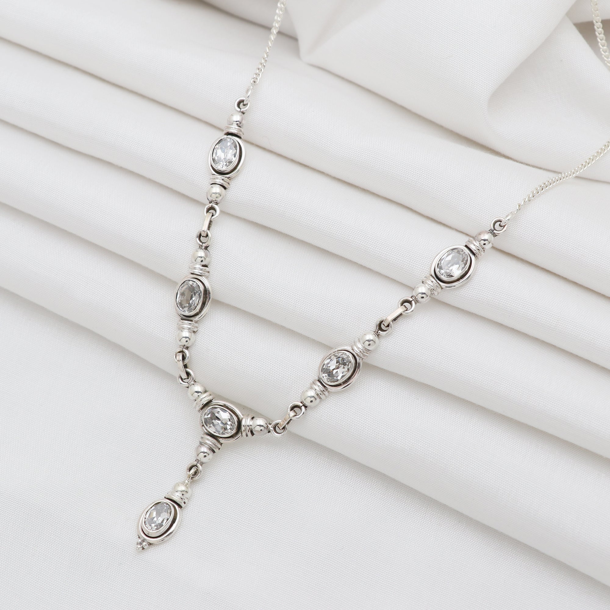 Dibru Necklace