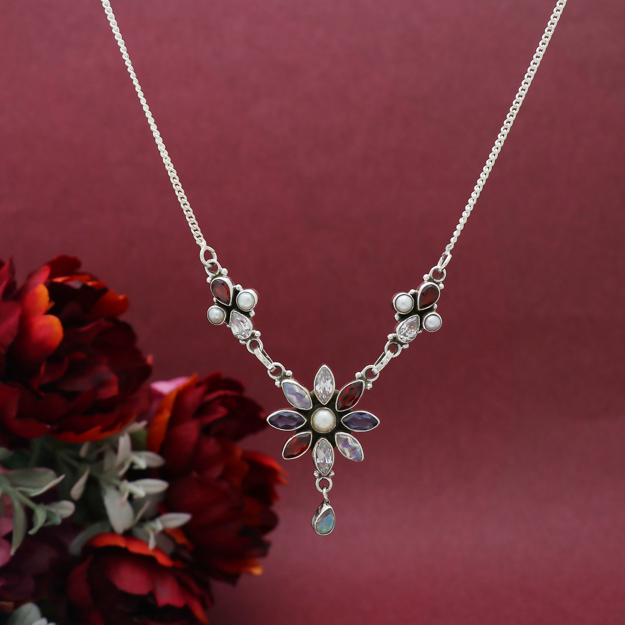 Murmur Necklace