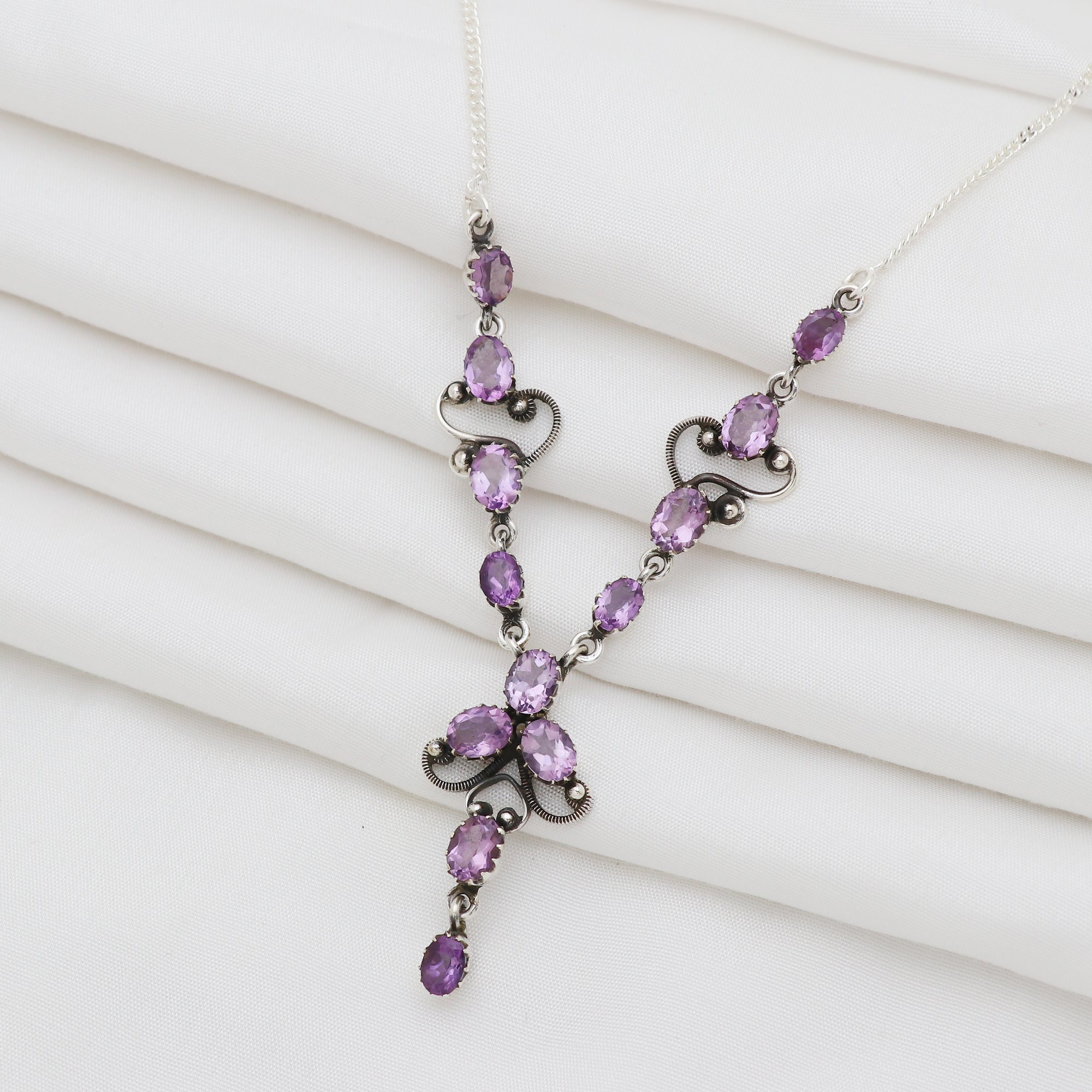 Kaata Necklace