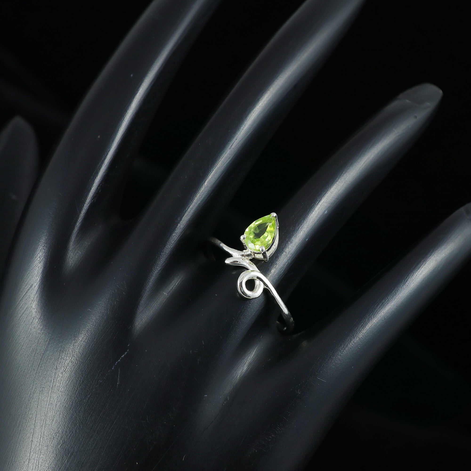 Gemstone Tiera Ring