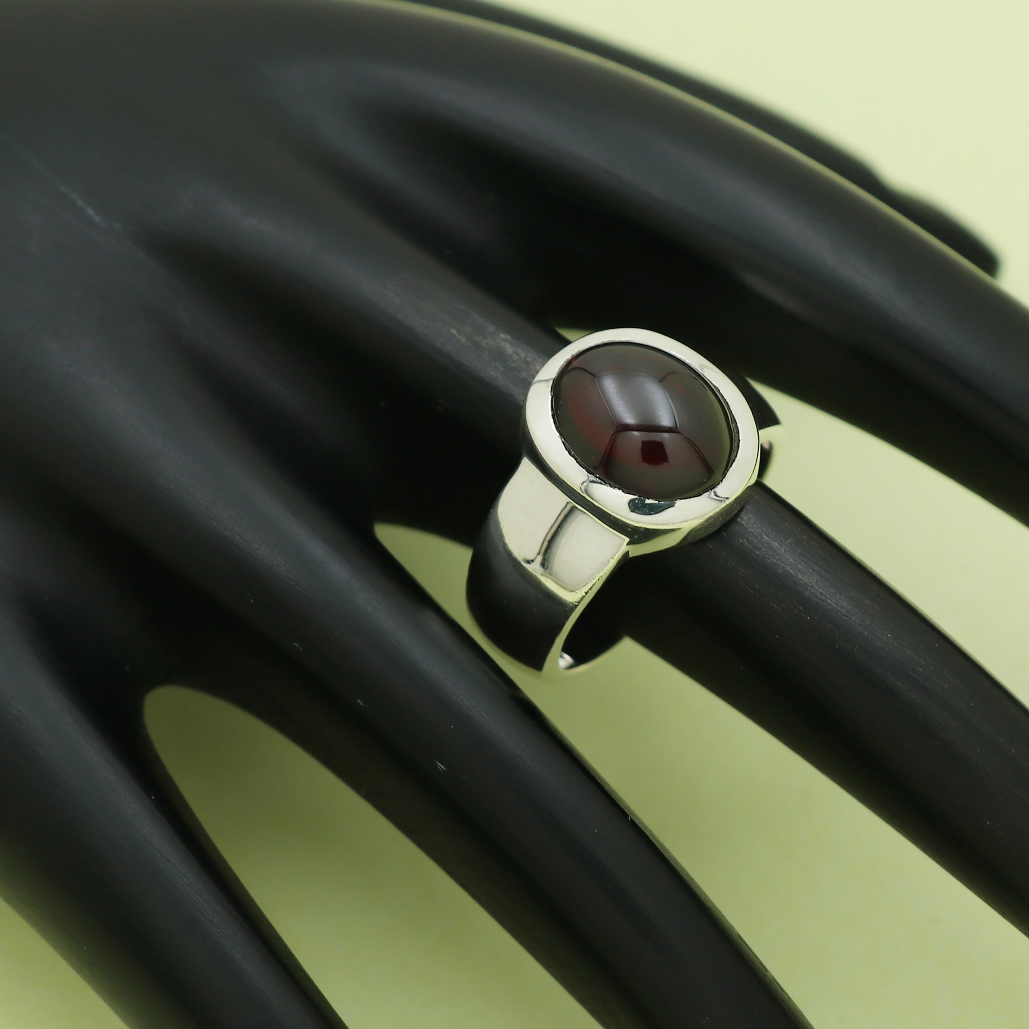 Classic Oval Ring