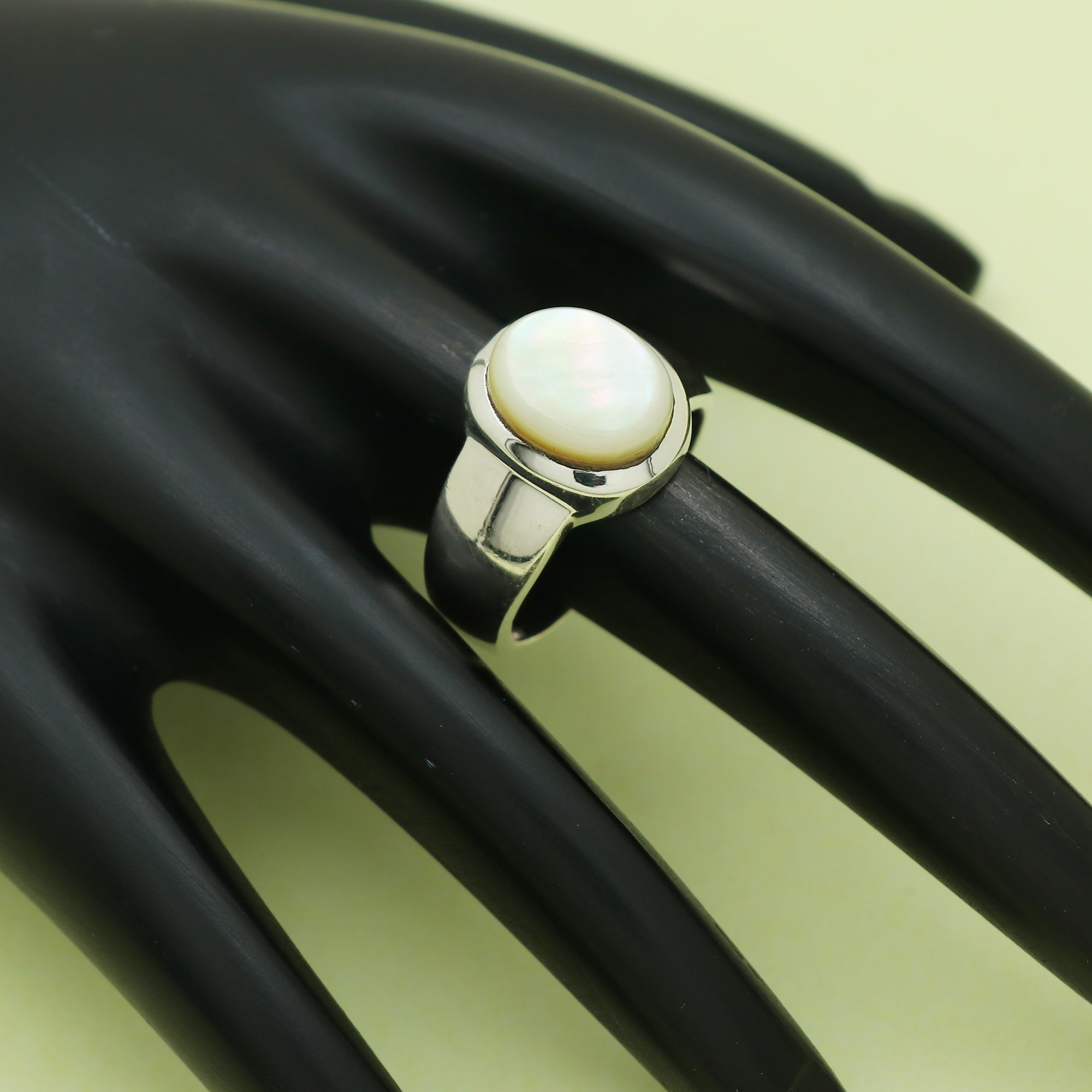 Classic Oval Ring