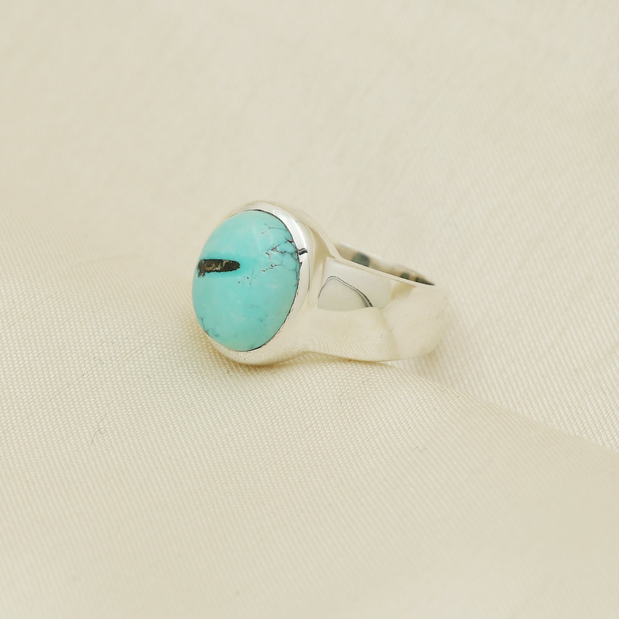 Classic Oval Ring