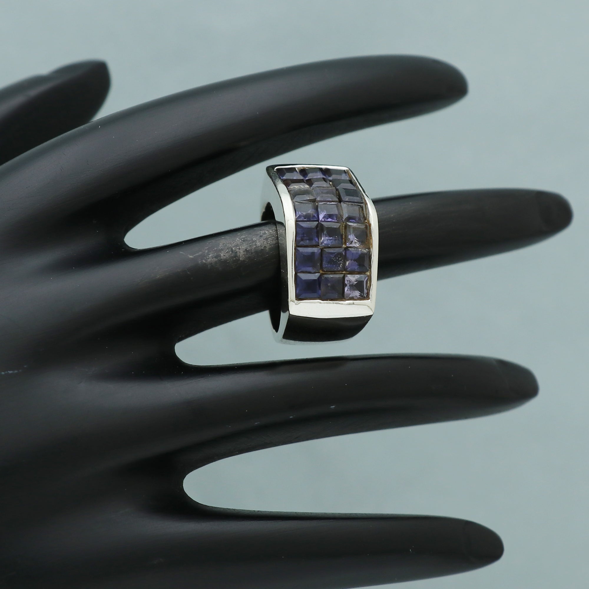 Elegant Band v4
