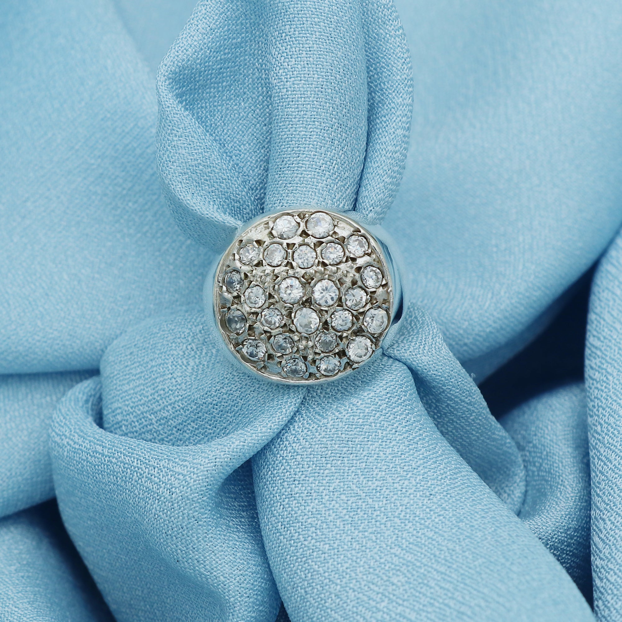 Globe Ring