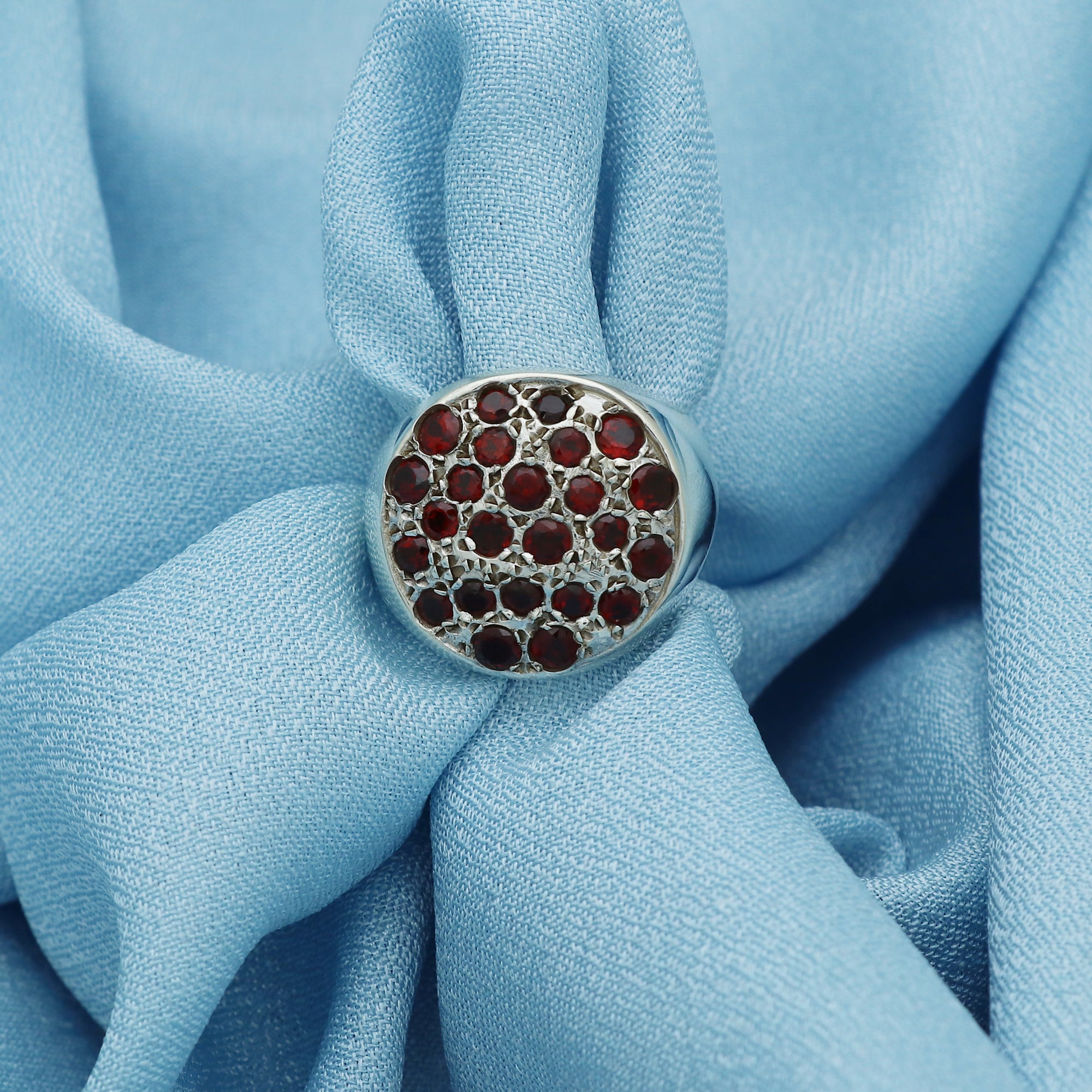 Globe Ring