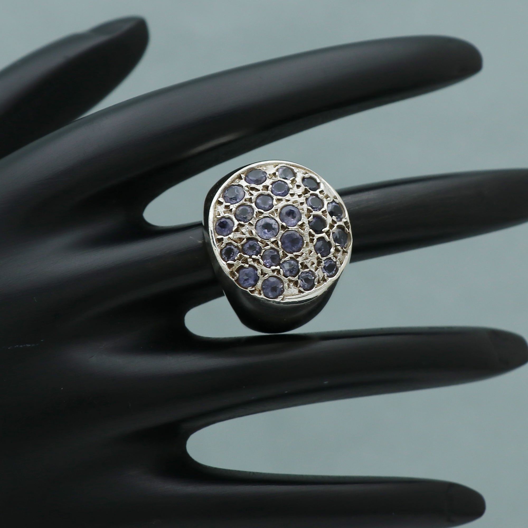 Globe Ring