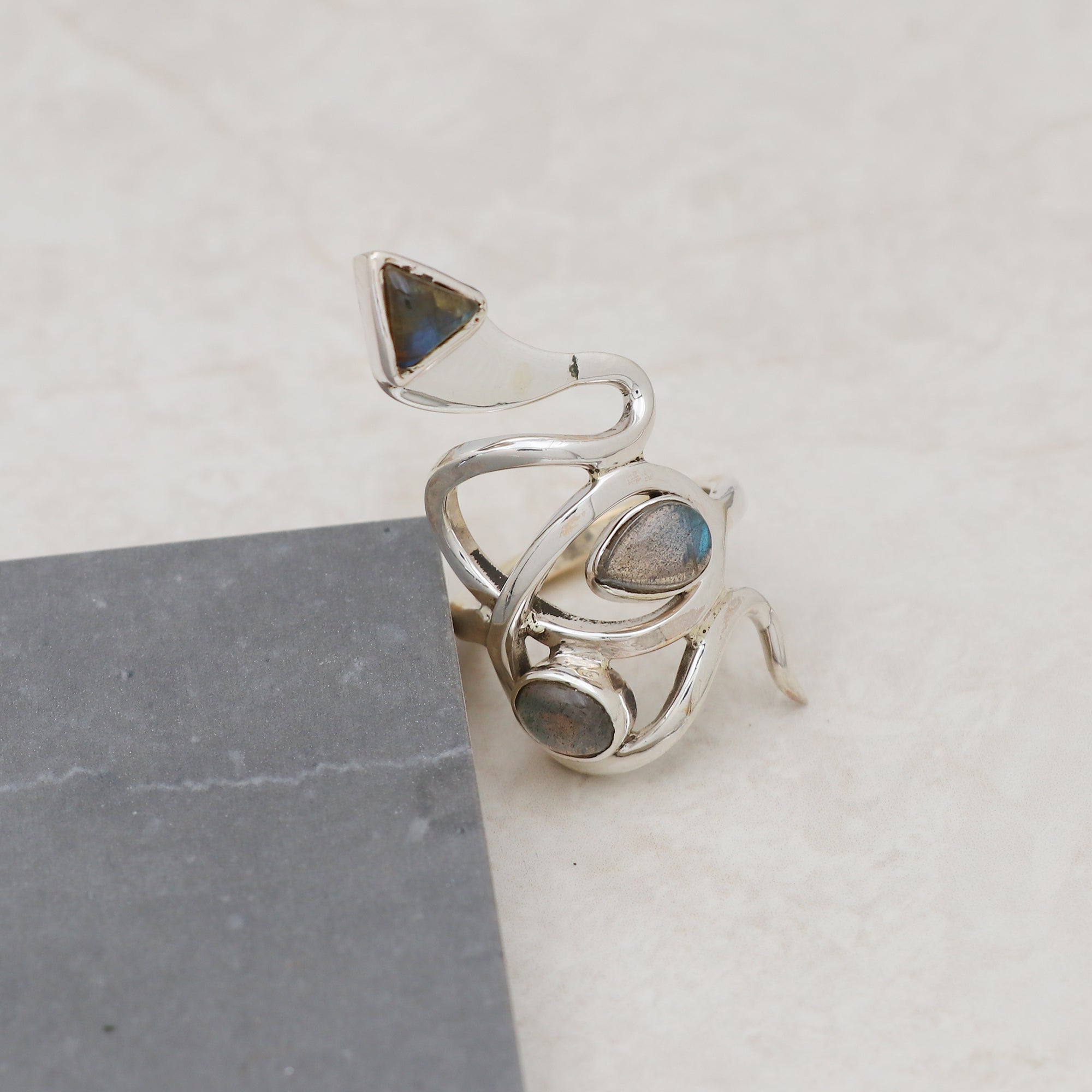 Snake Labradorite Ring