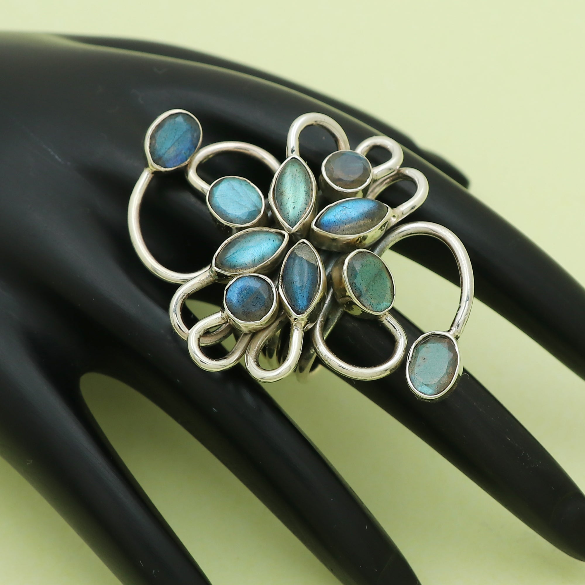 Springy Ring