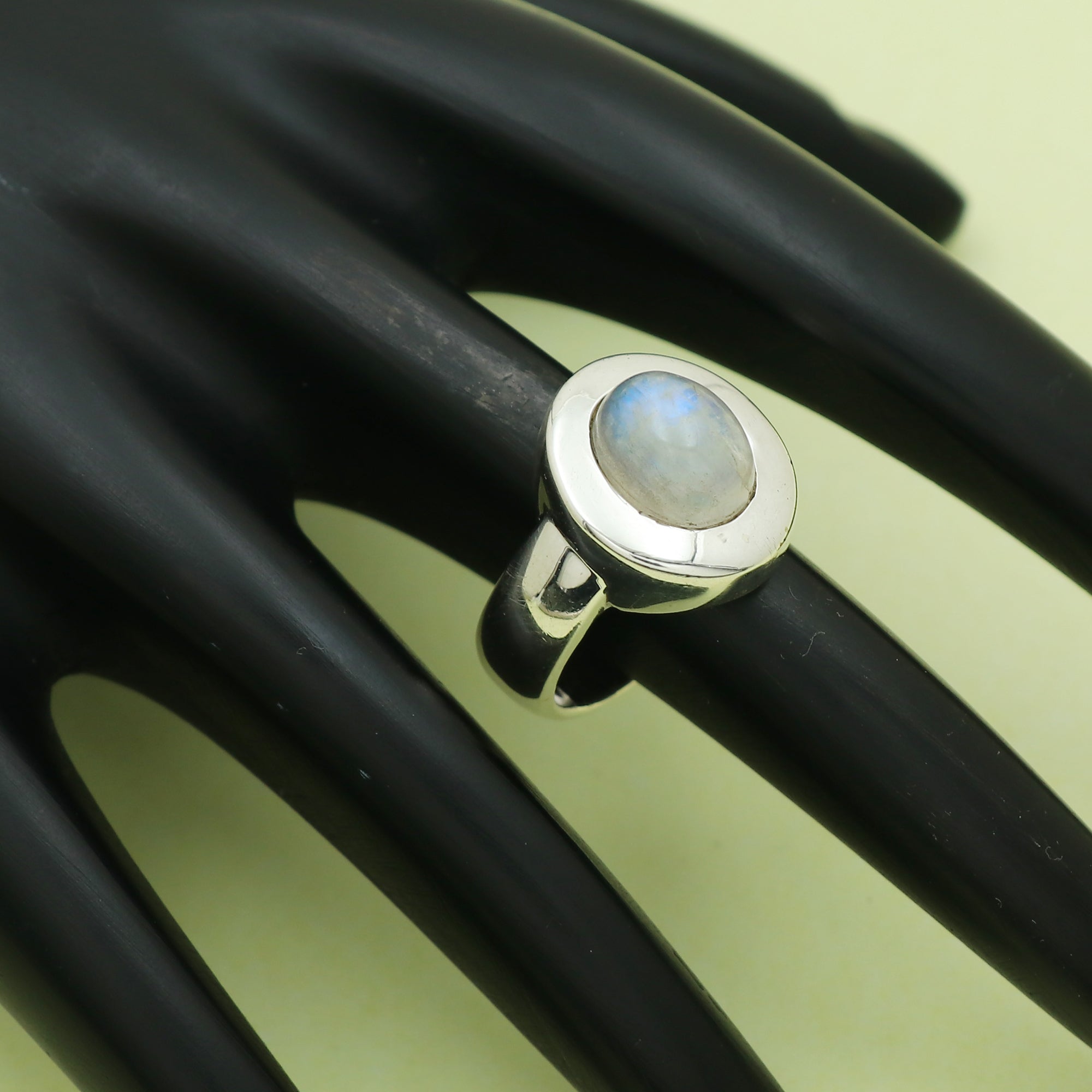 Oval Ring