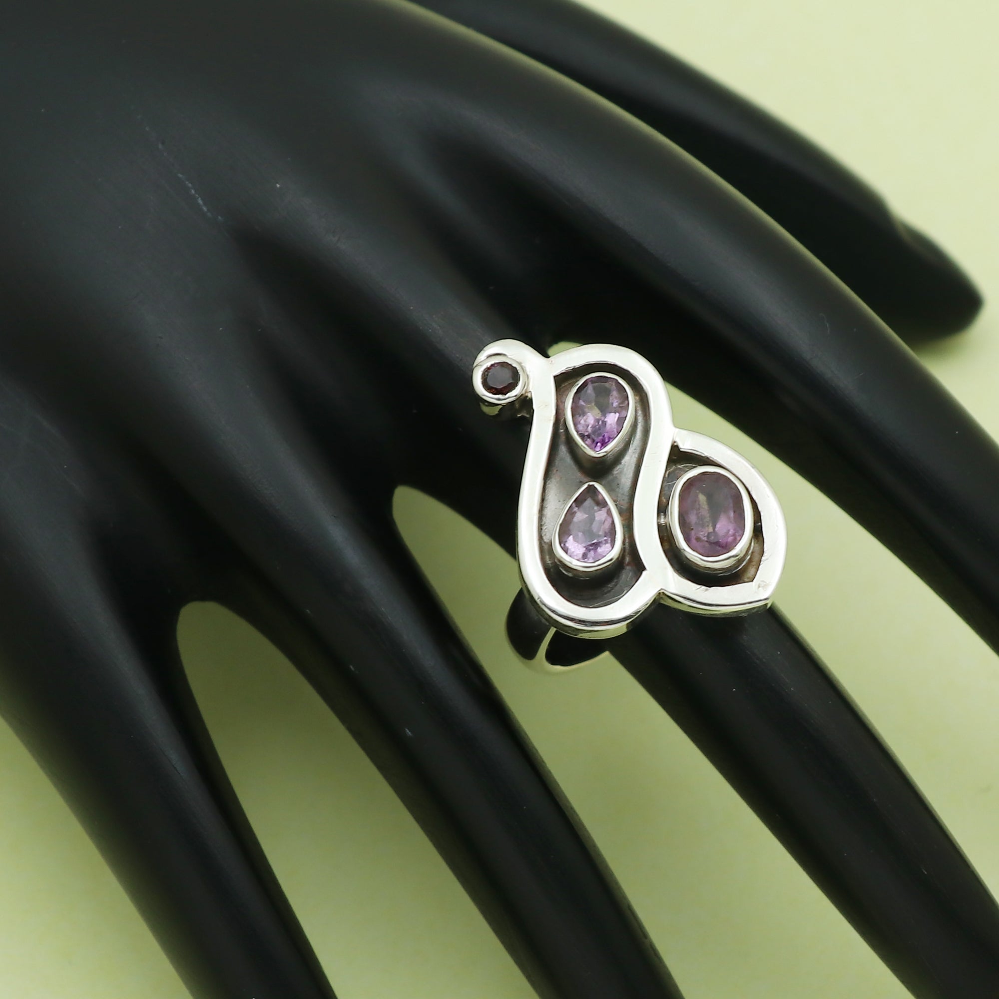 Alien Ring