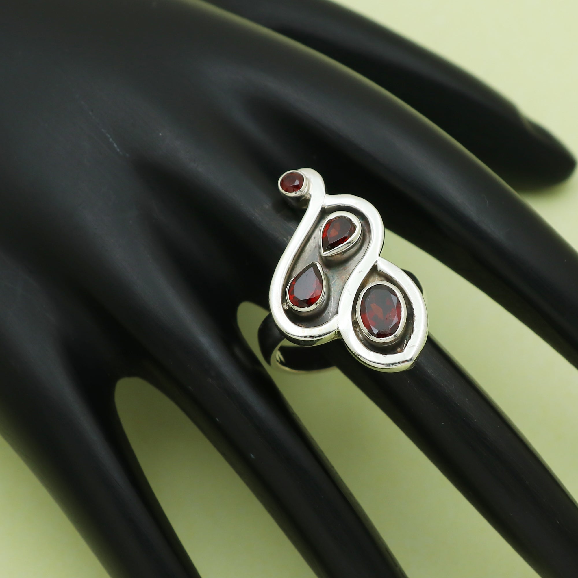 Alien Ring