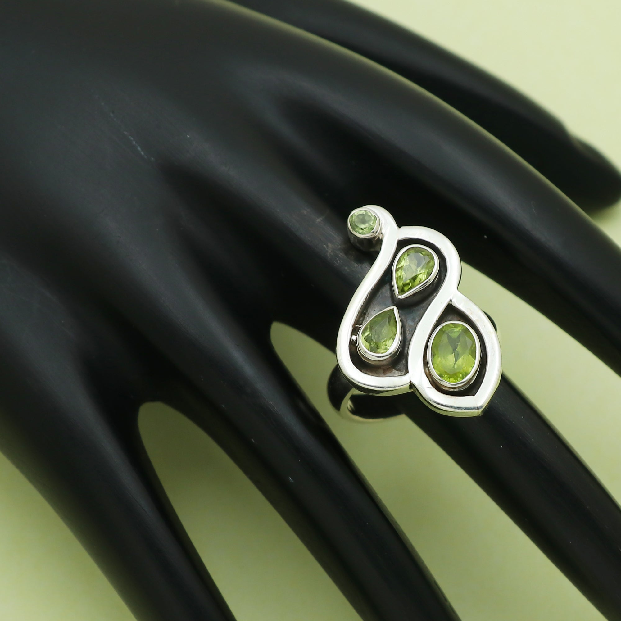 Alien Ring