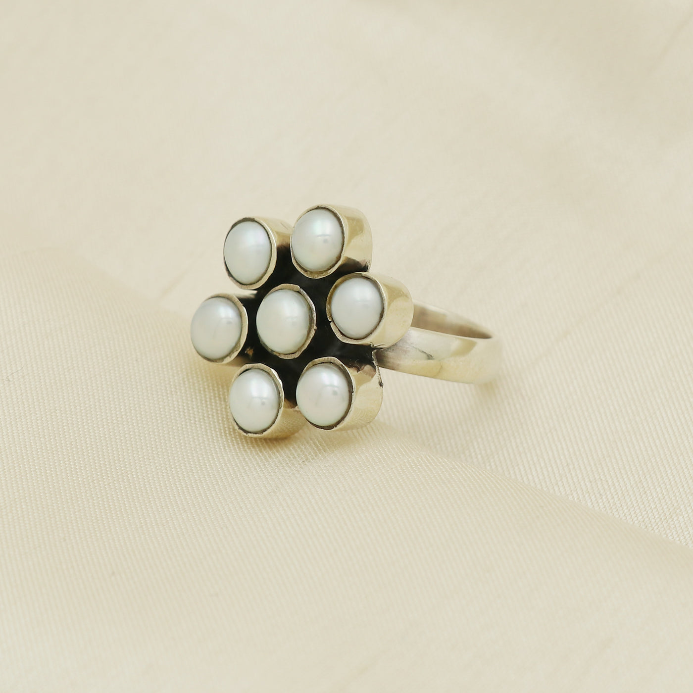 Flower Pearl Ring