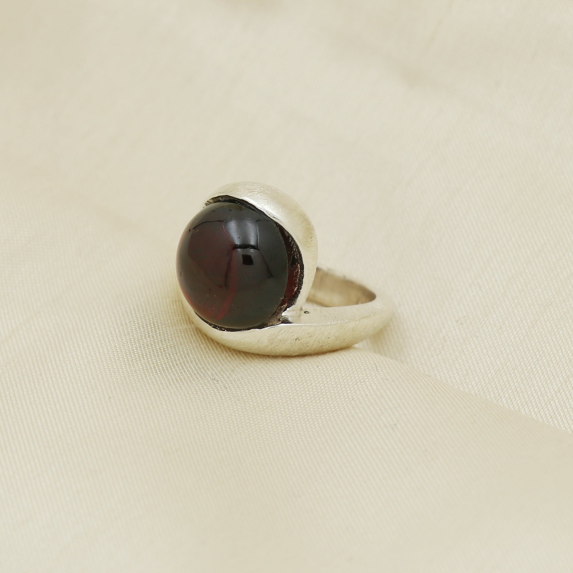 Ball Ring