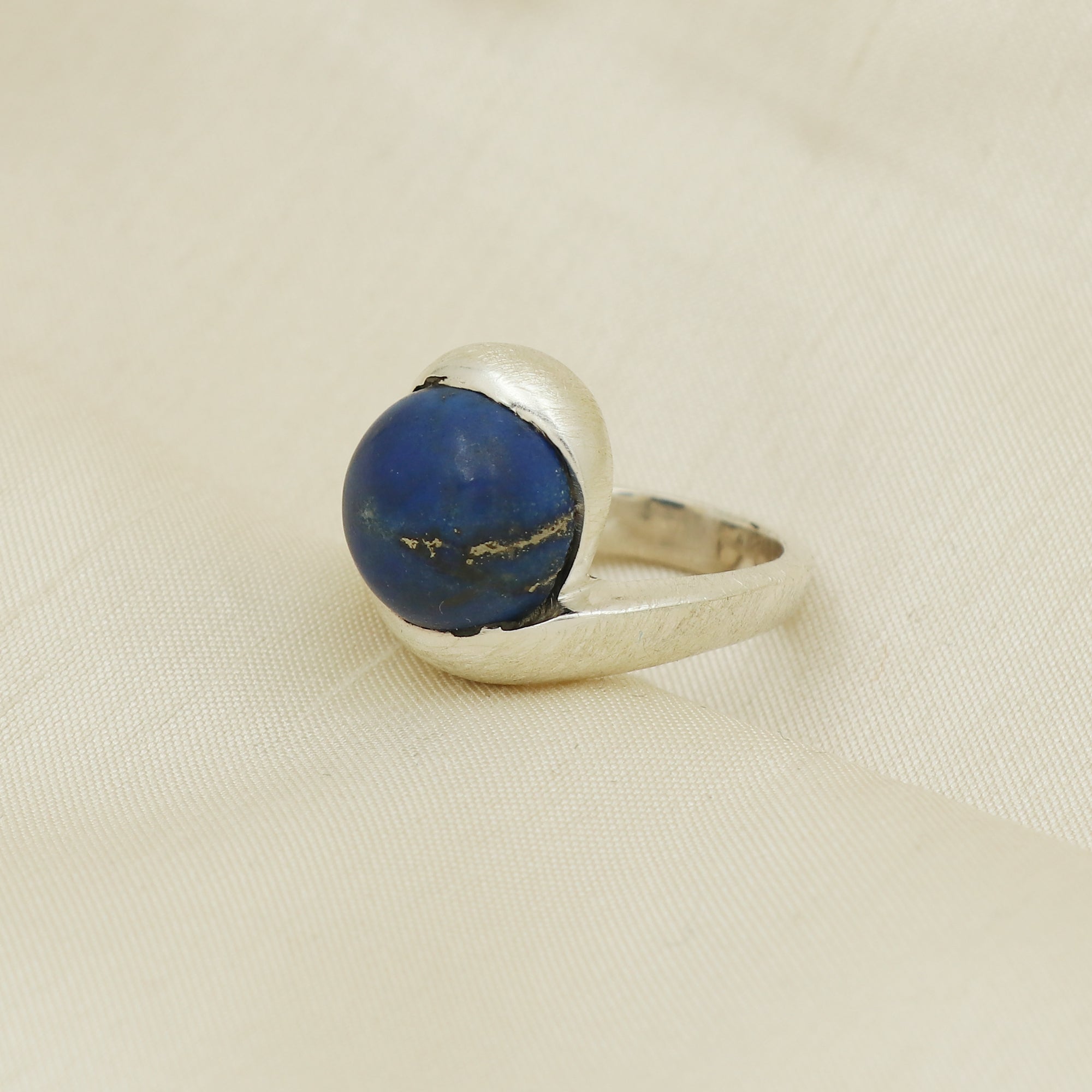 Ball Ring