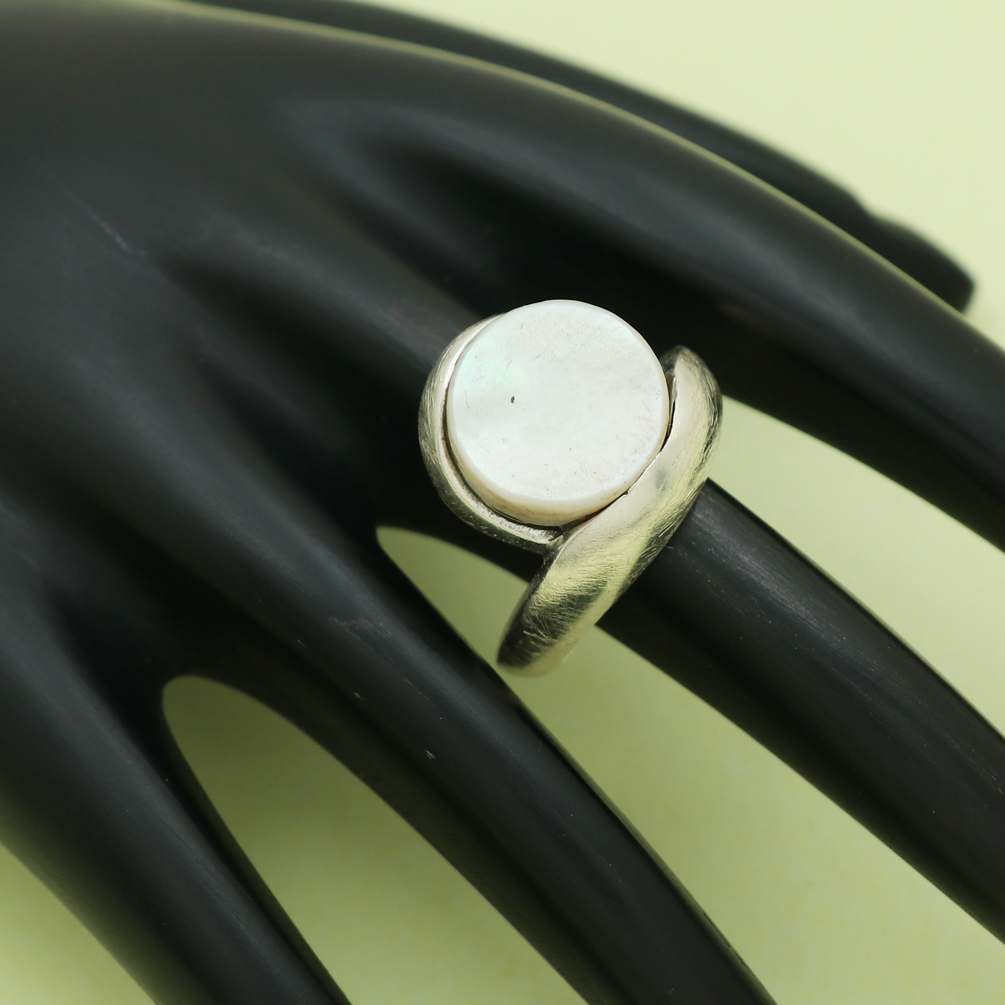Ball Ring