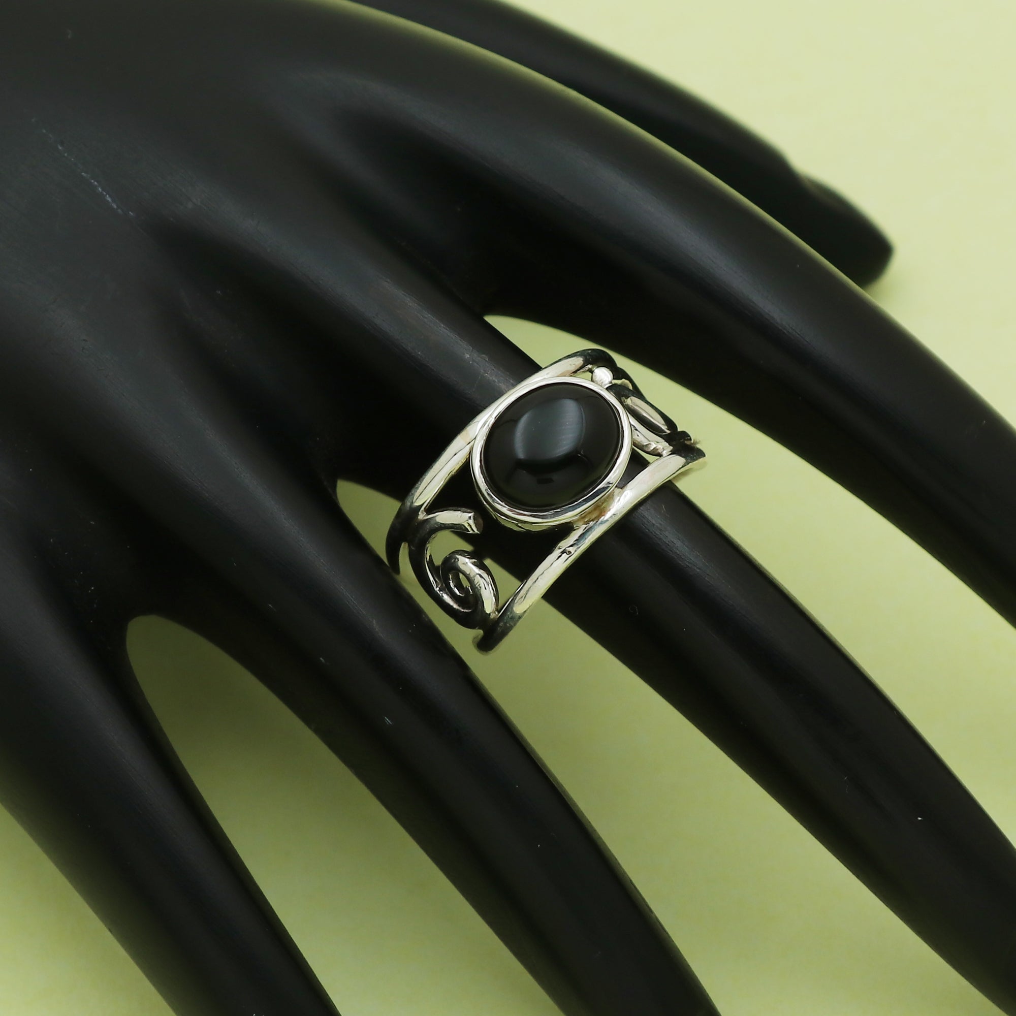 Aaru Ring