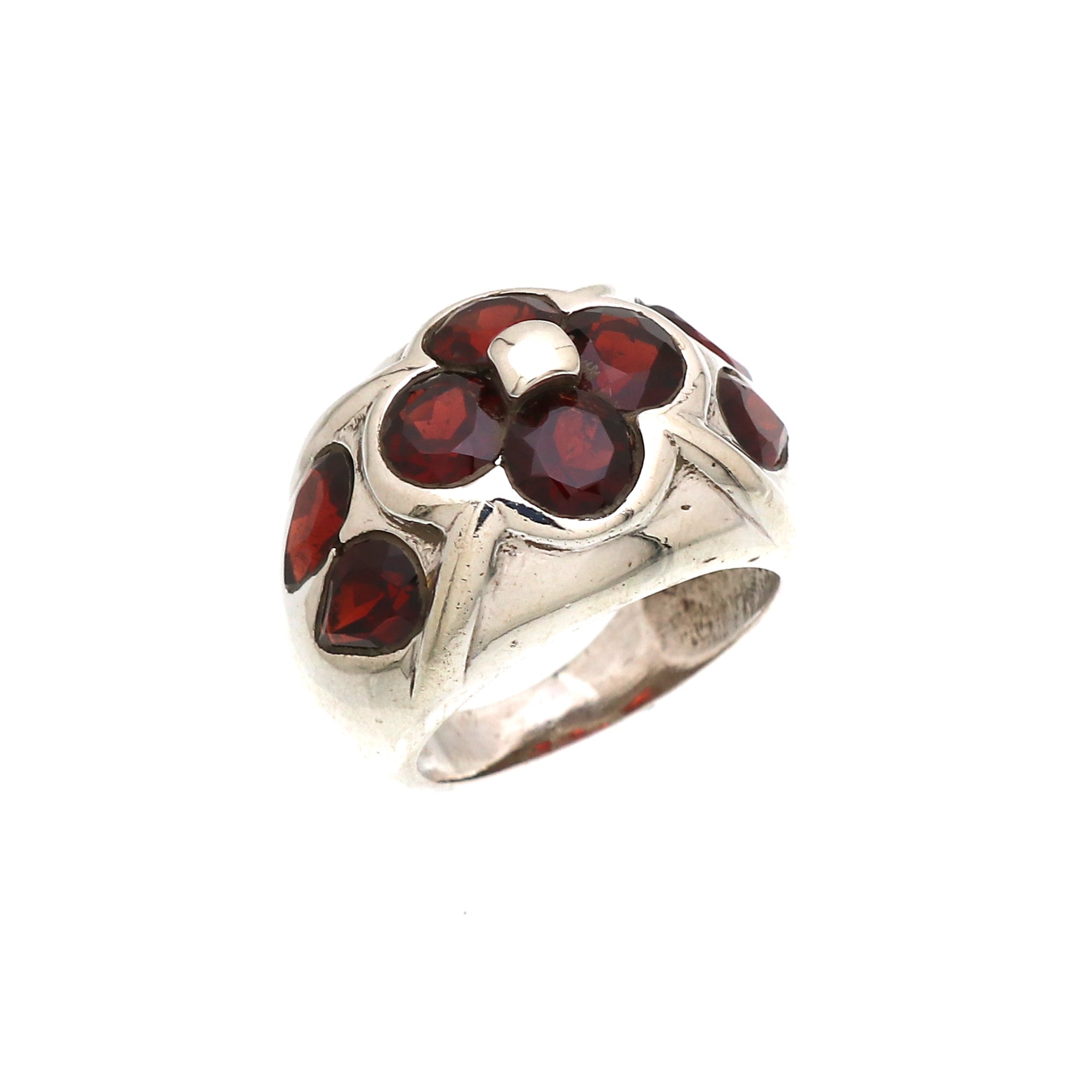 Flowery Gemstone Band