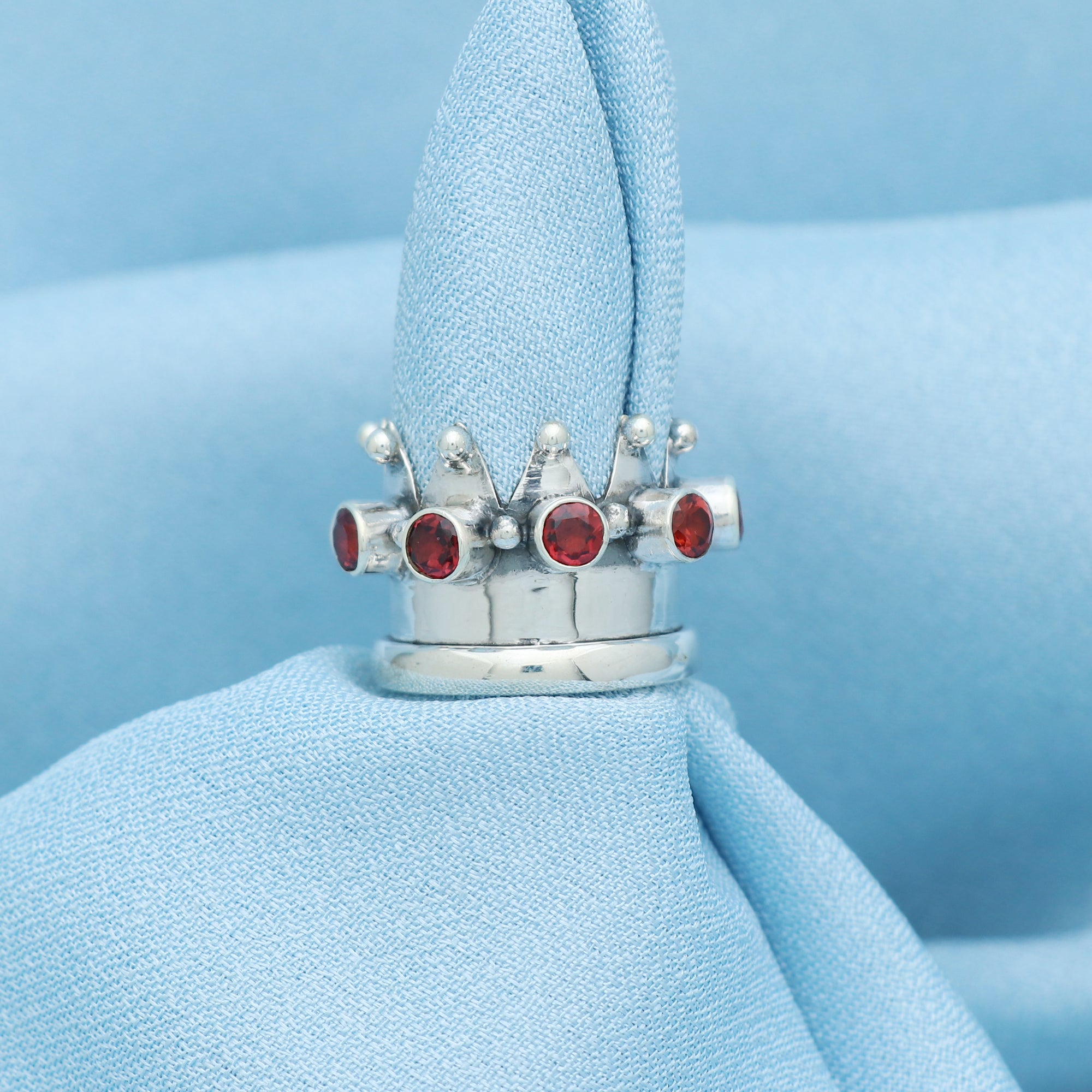 Crown Band