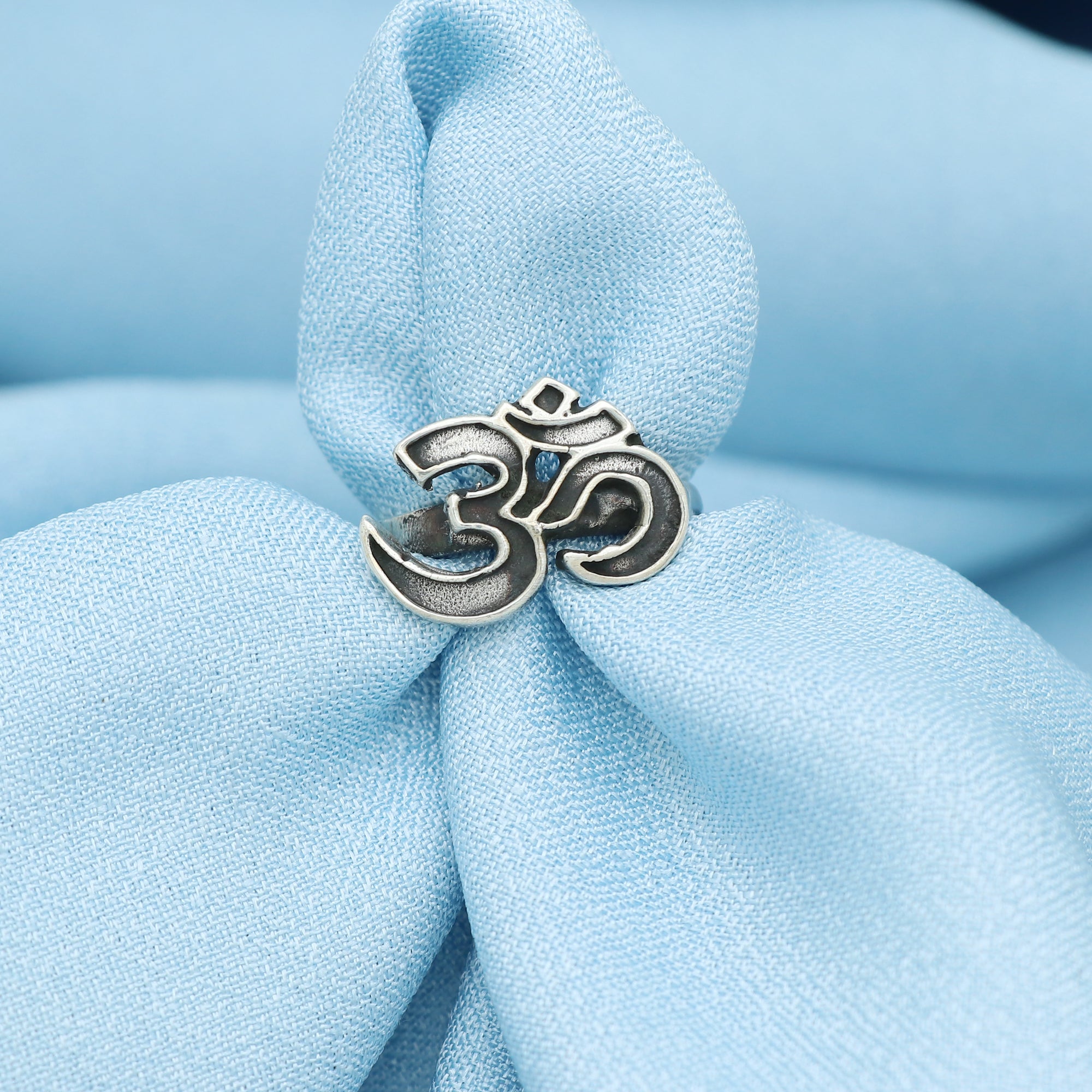 Om Ring