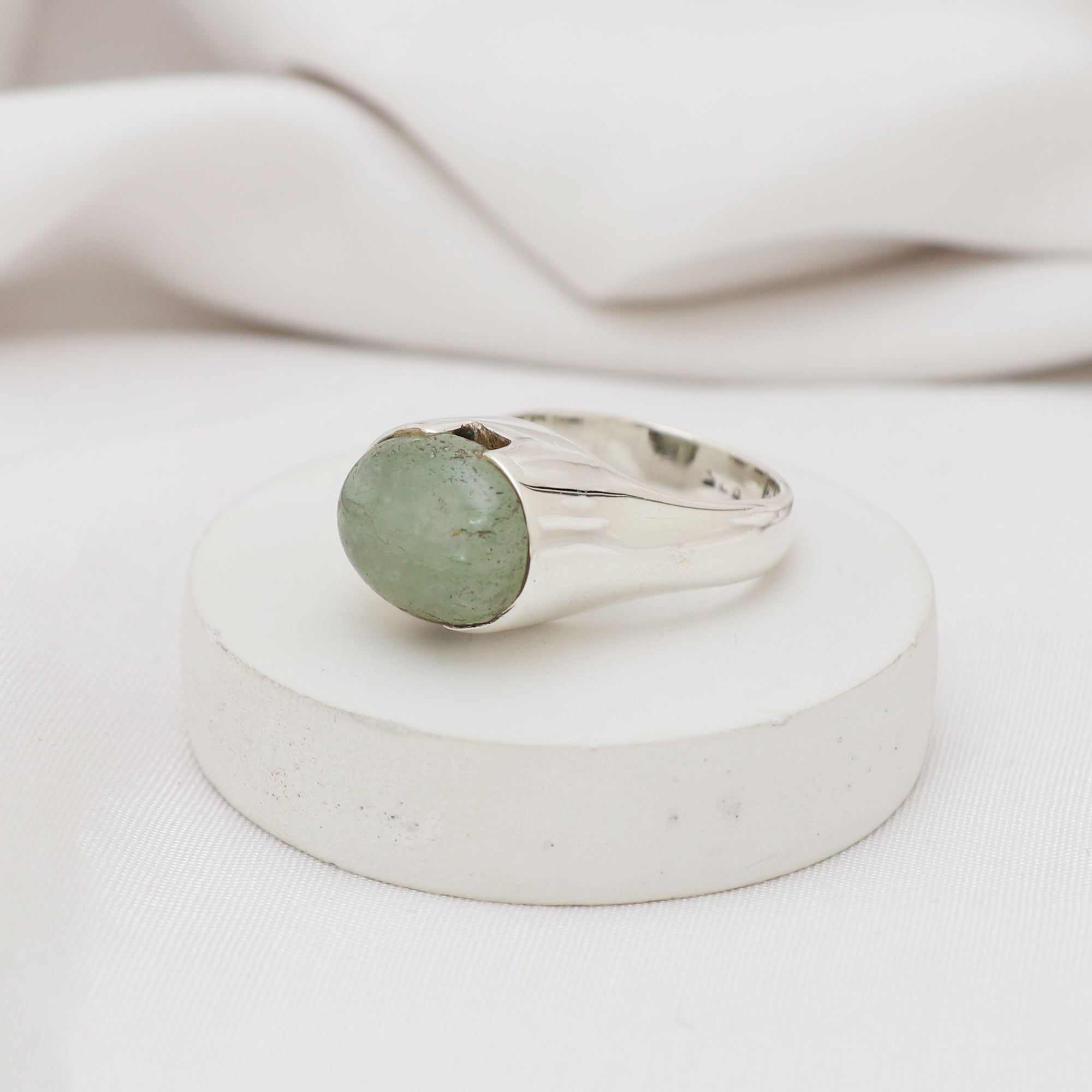 Simple Colet Ring