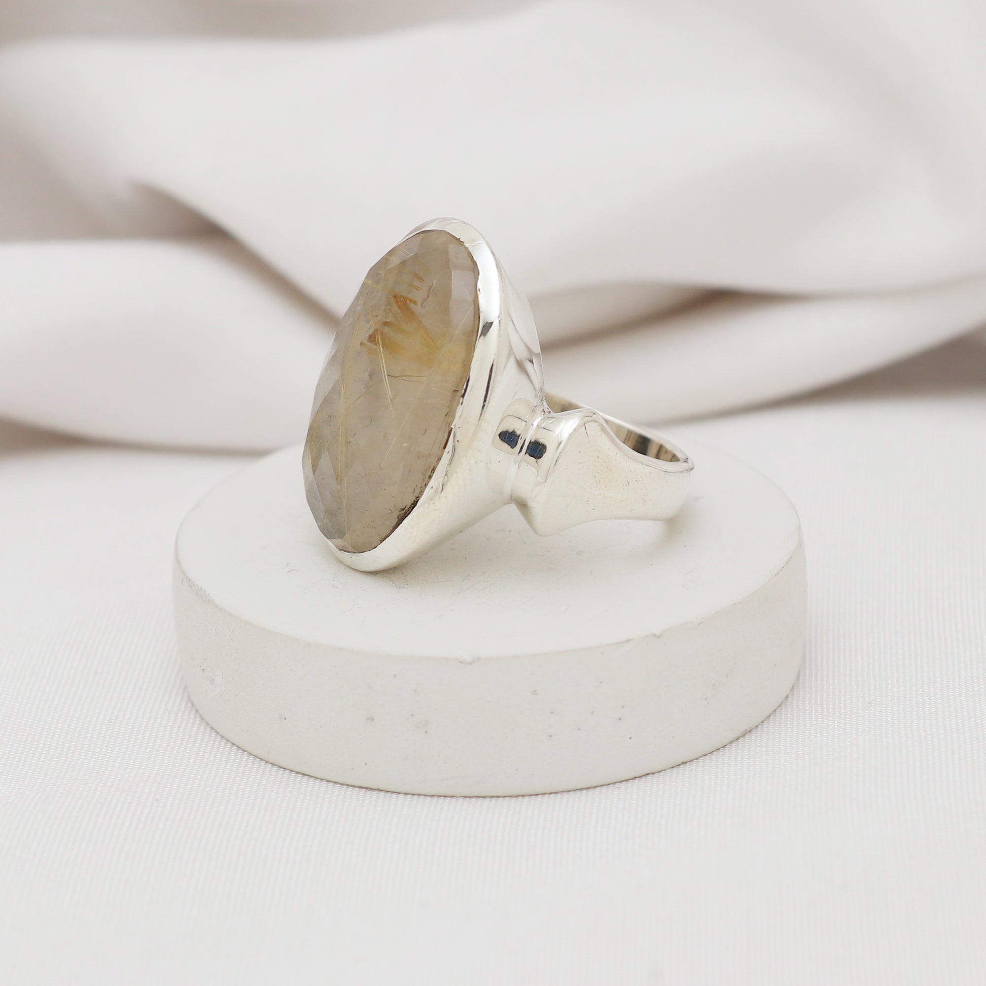 Big Oval Ring