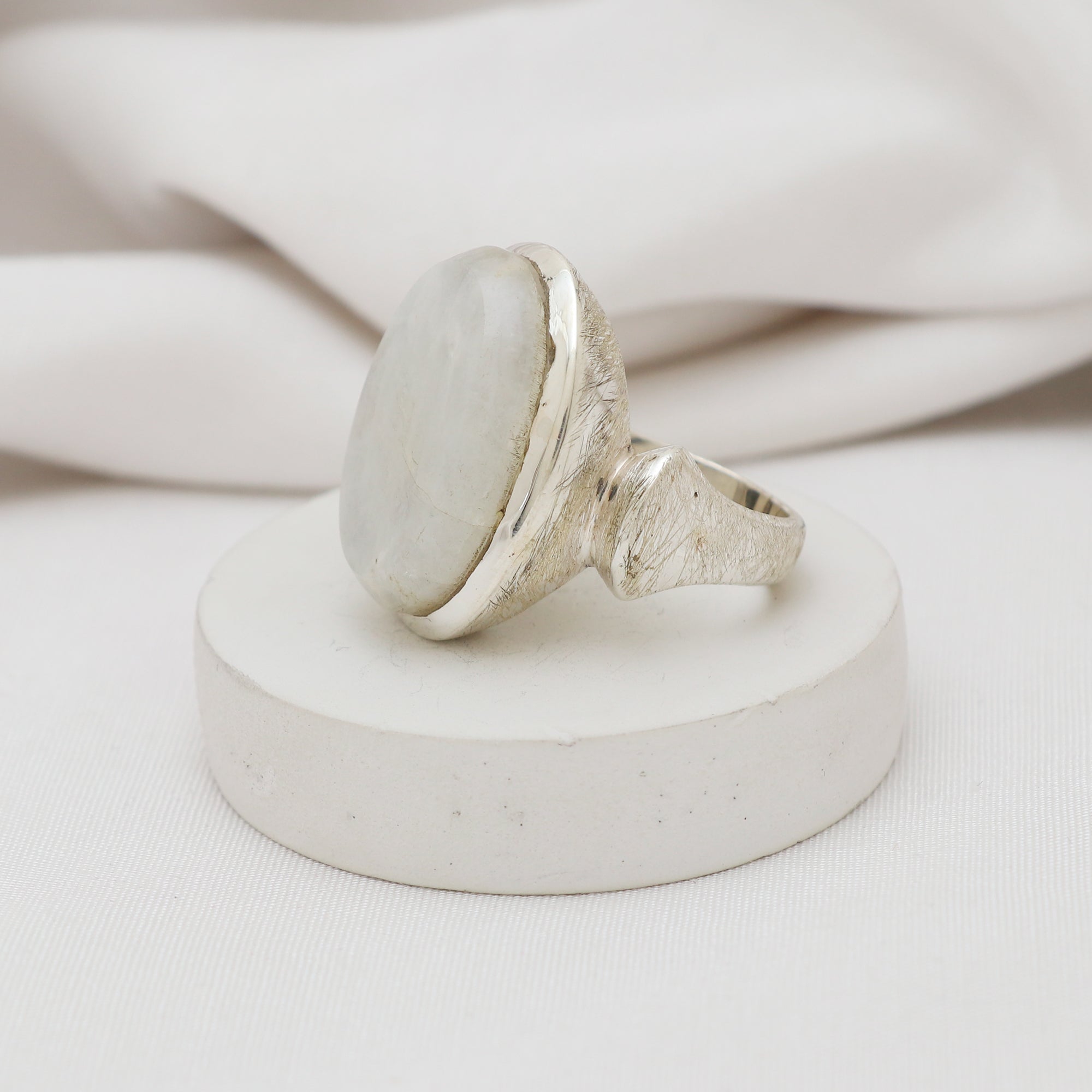 Big Oval Ring