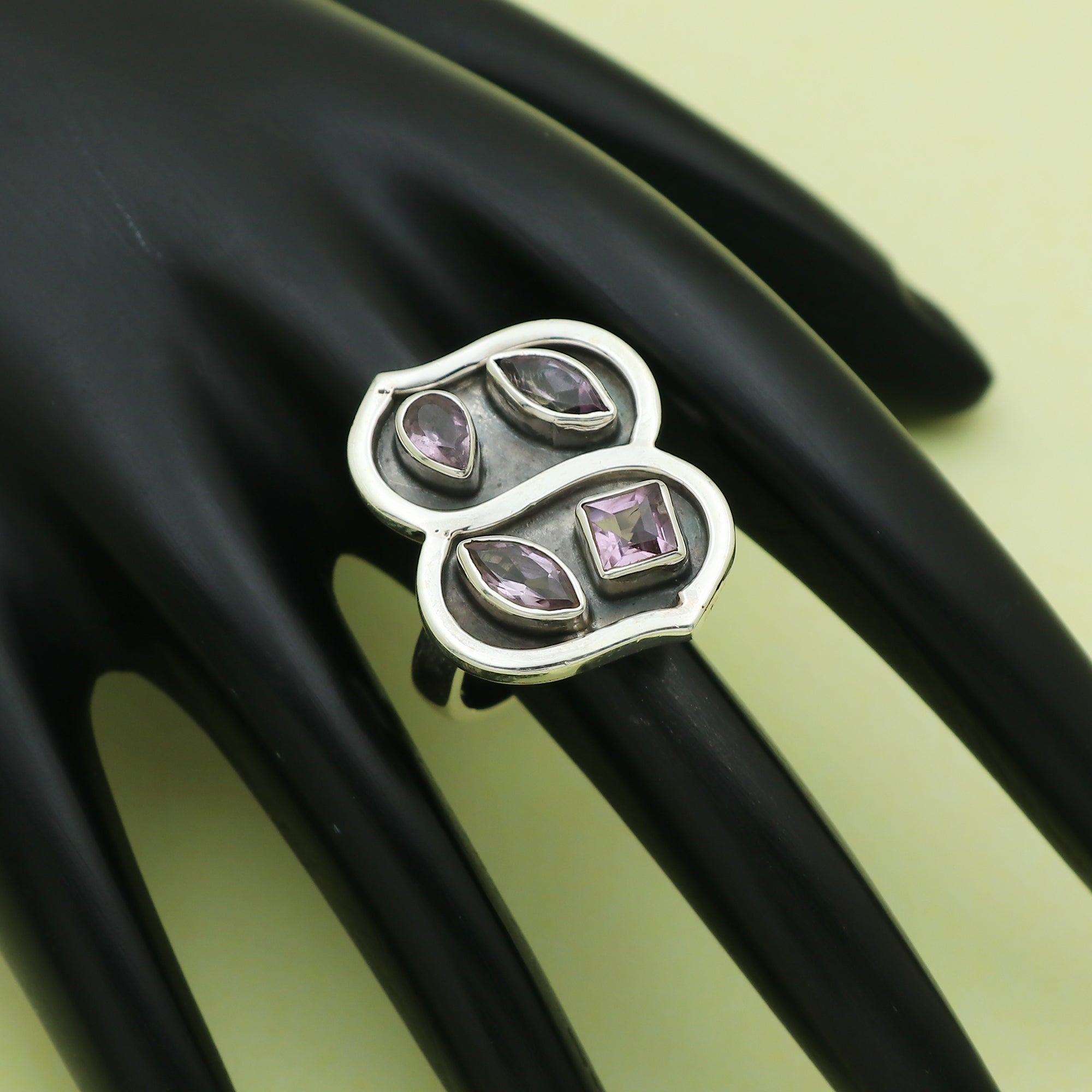Alien Ring