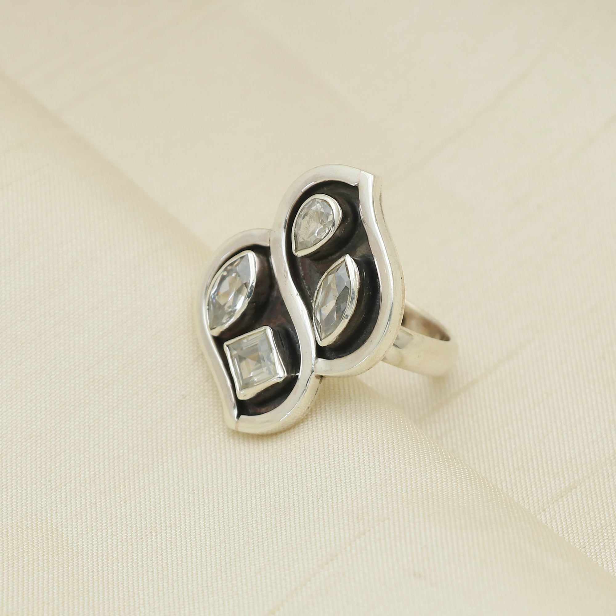 Alien Ring