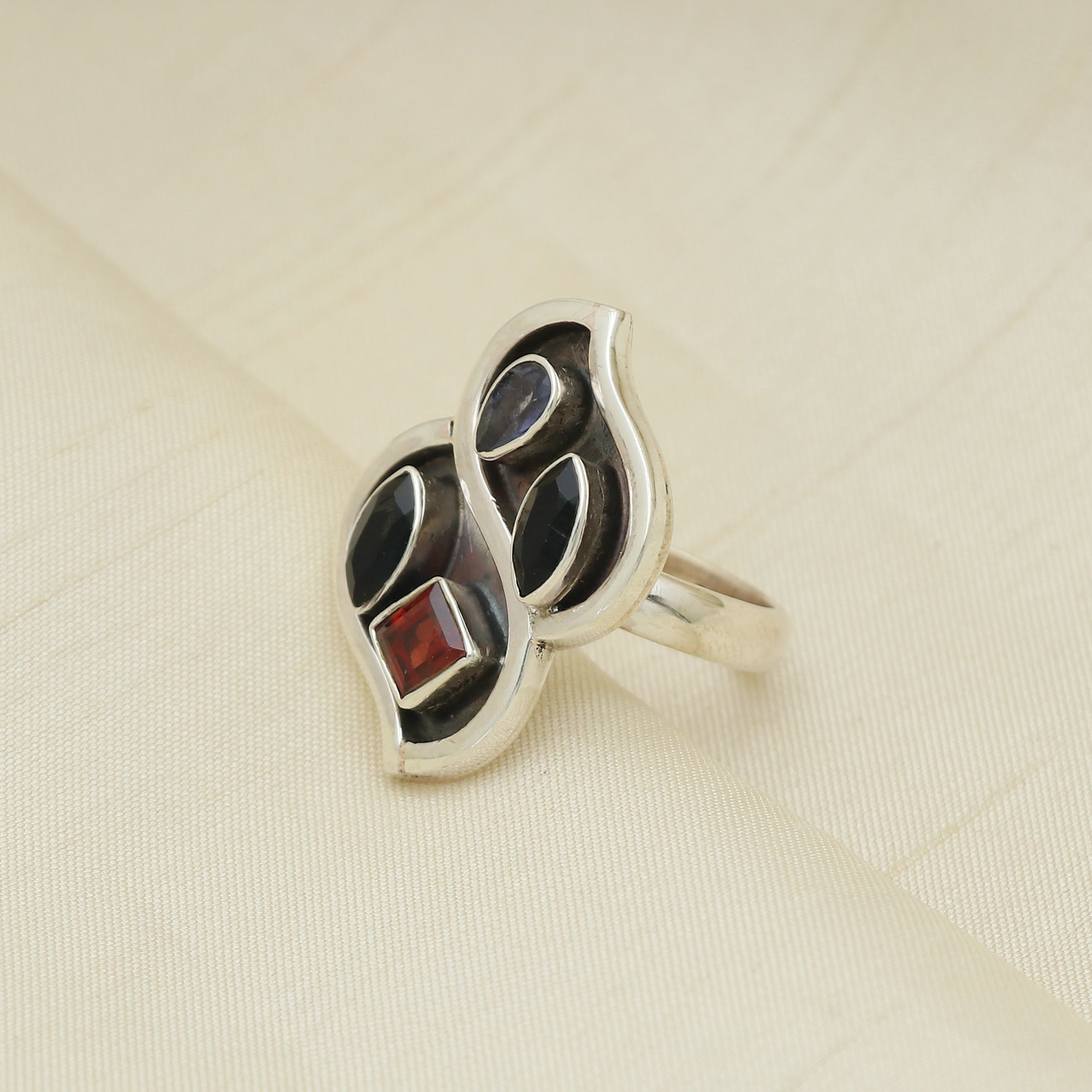 Alien Ring