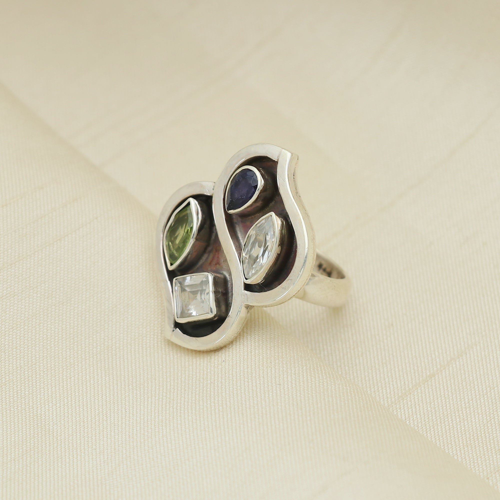 Alien Ring