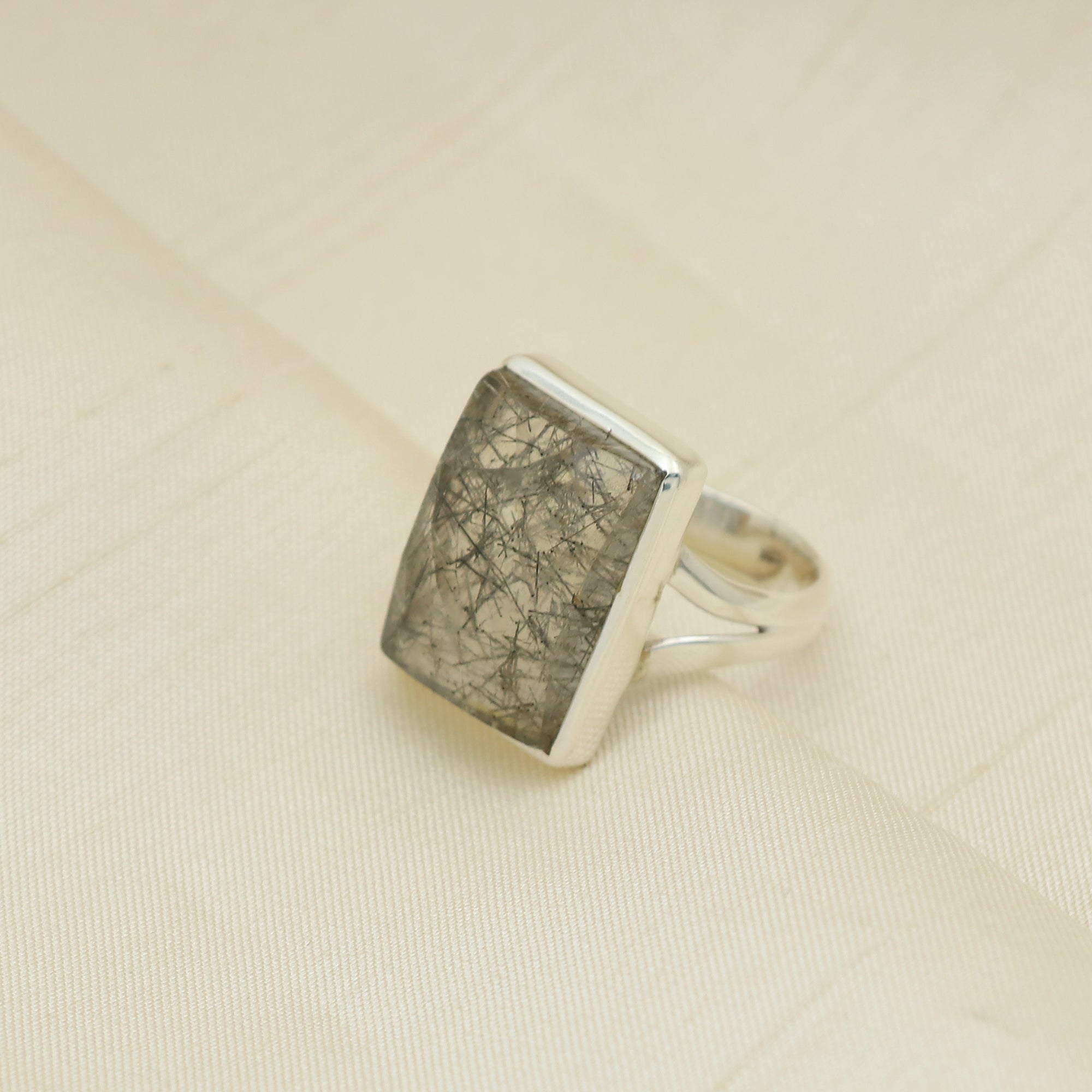 Classic Ring