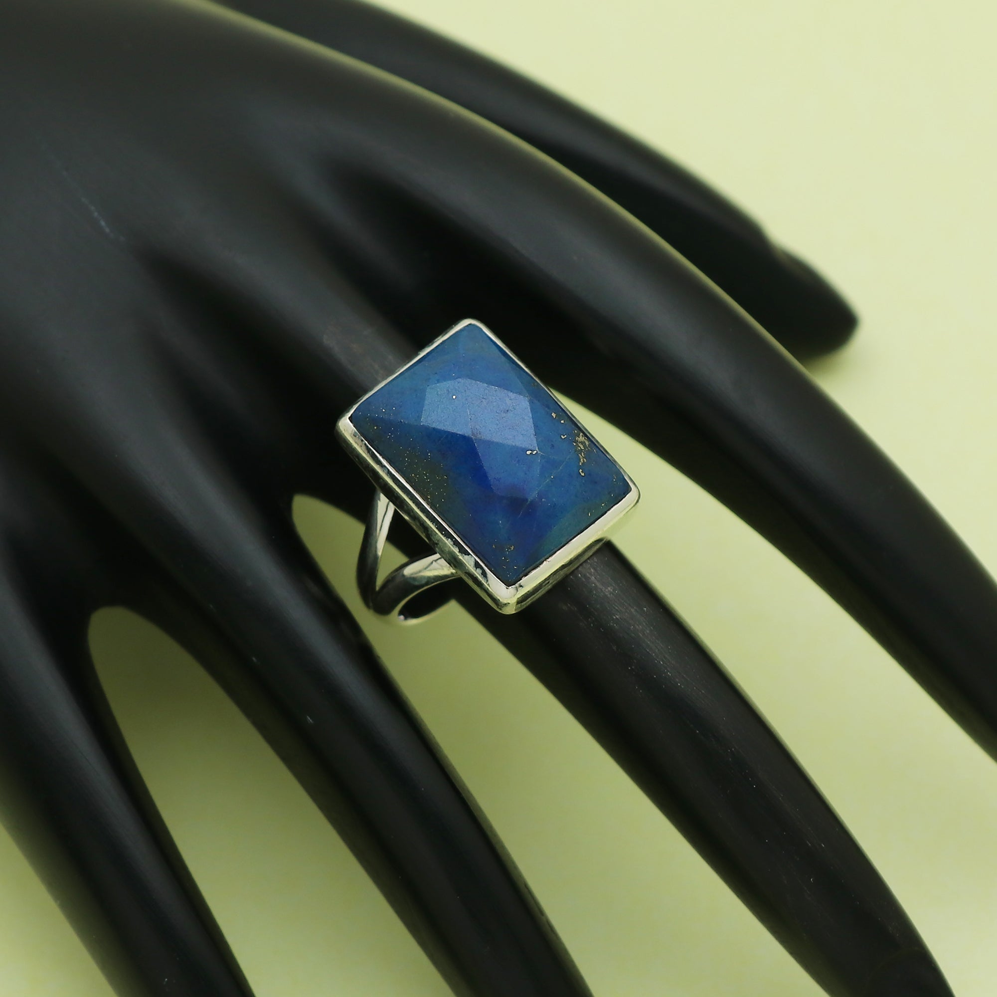 Classic Ring